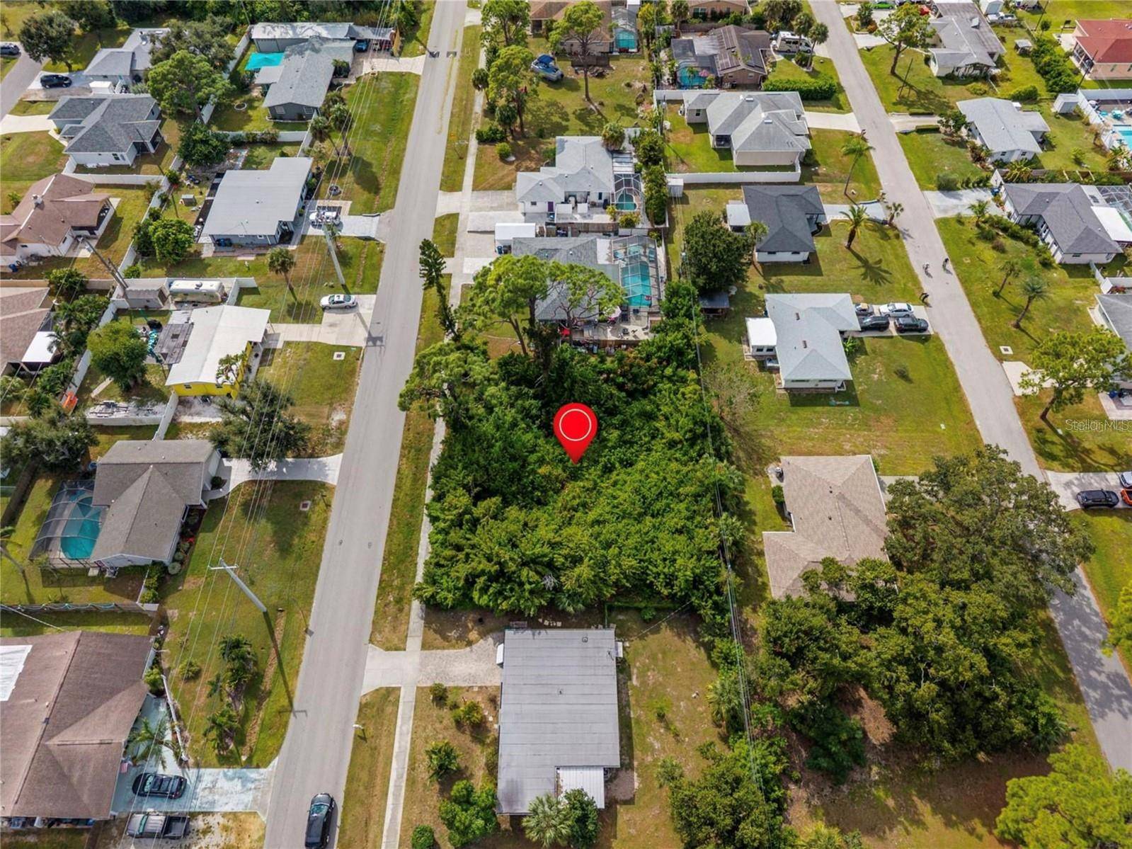 31 W SEMINOLE DR, Venice, FL 34293