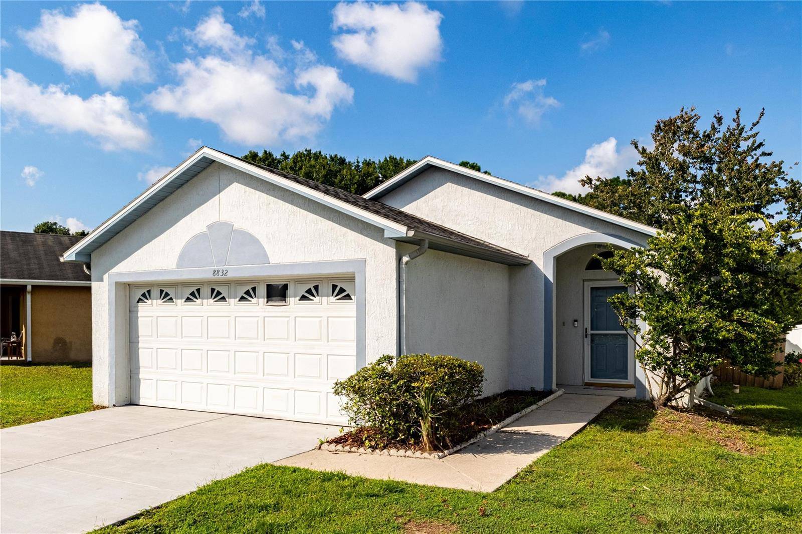 8832 VALENCIA OAKS CT, Orlando, FL 32825
