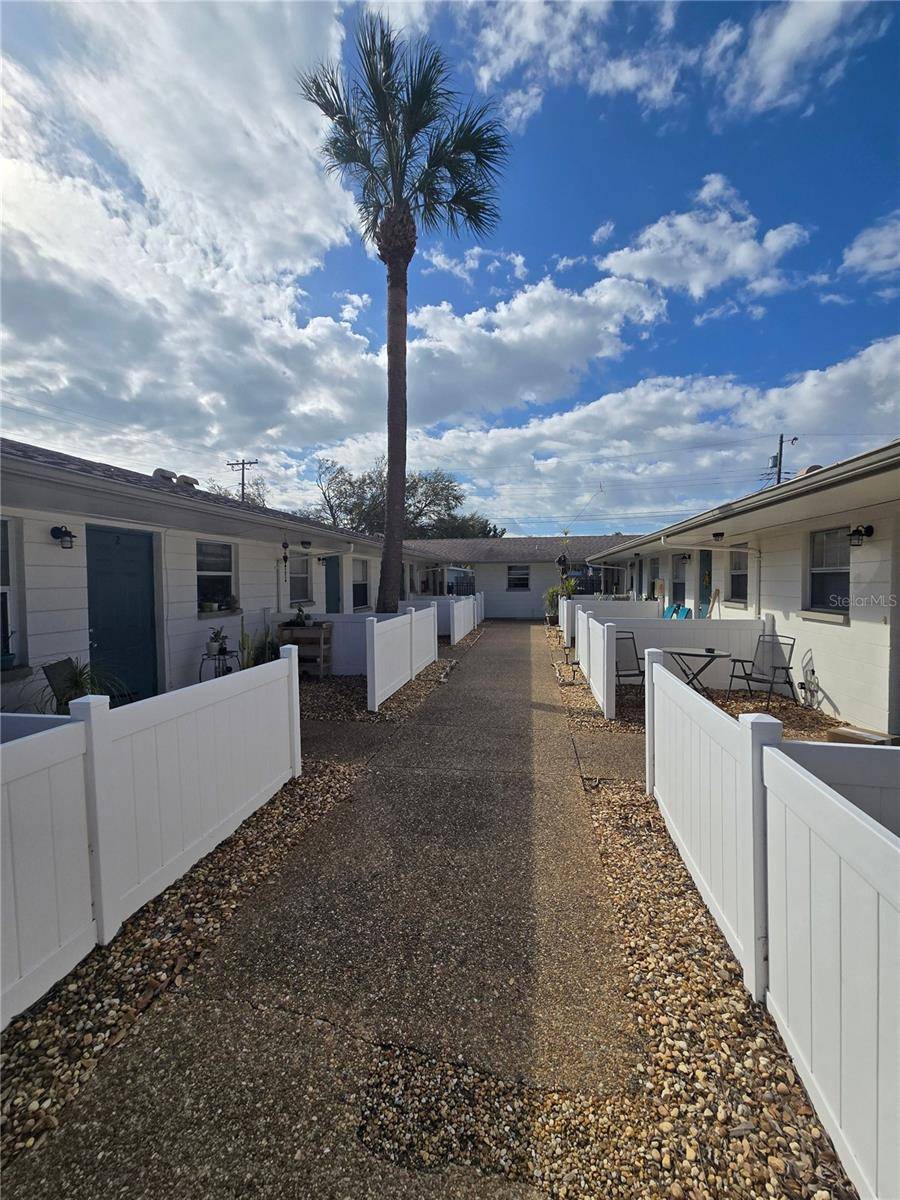 500 75TH AVE N #10, St Petersburg, FL 33702