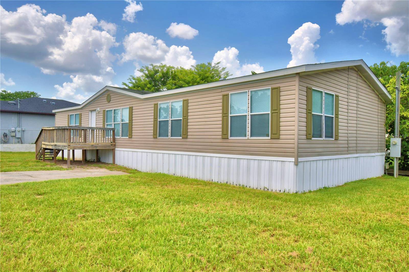 16 E MURPHY ST, Davenport, FL 33837