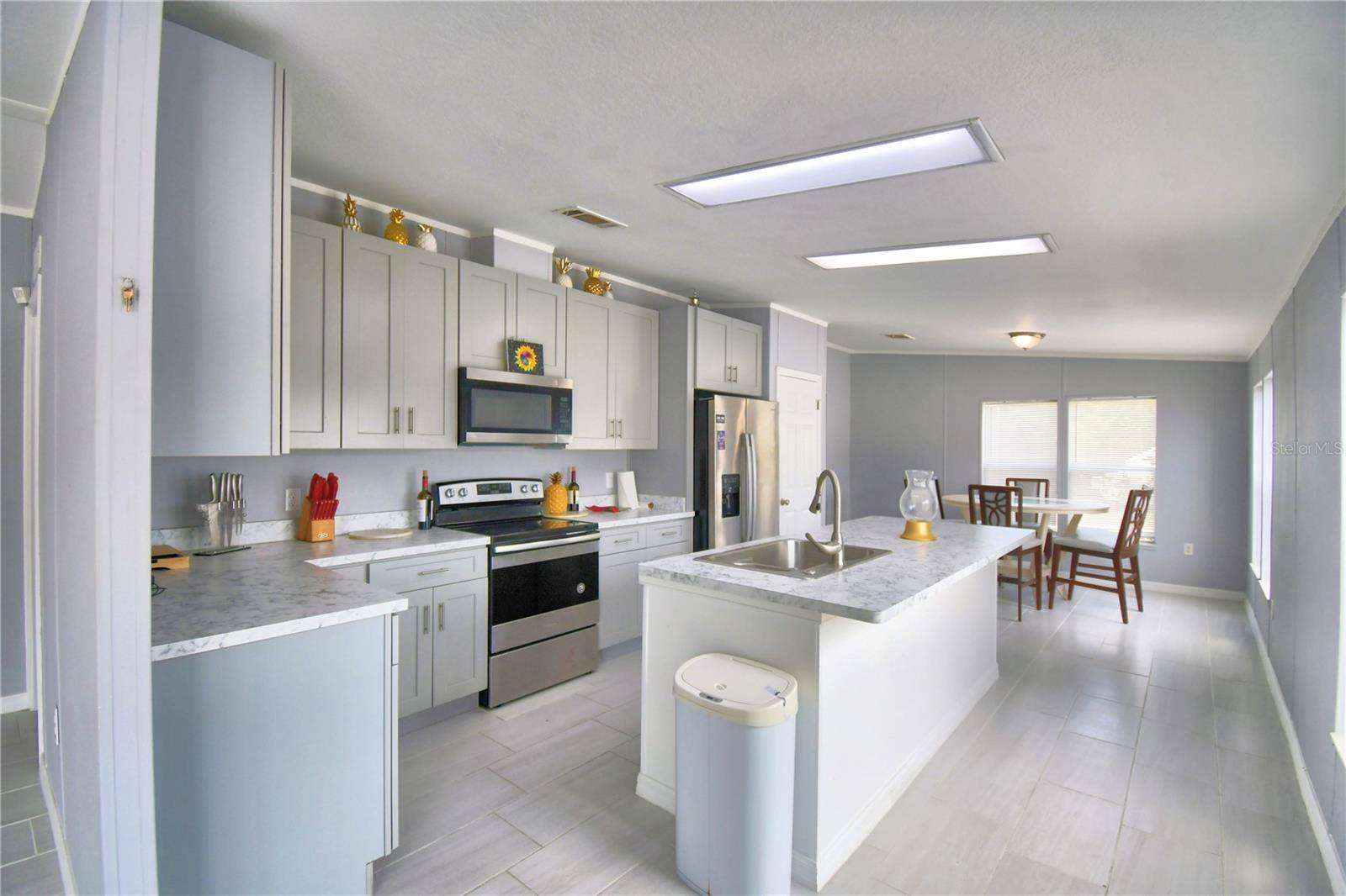 16 E MURPHY ST, Davenport, FL 33837