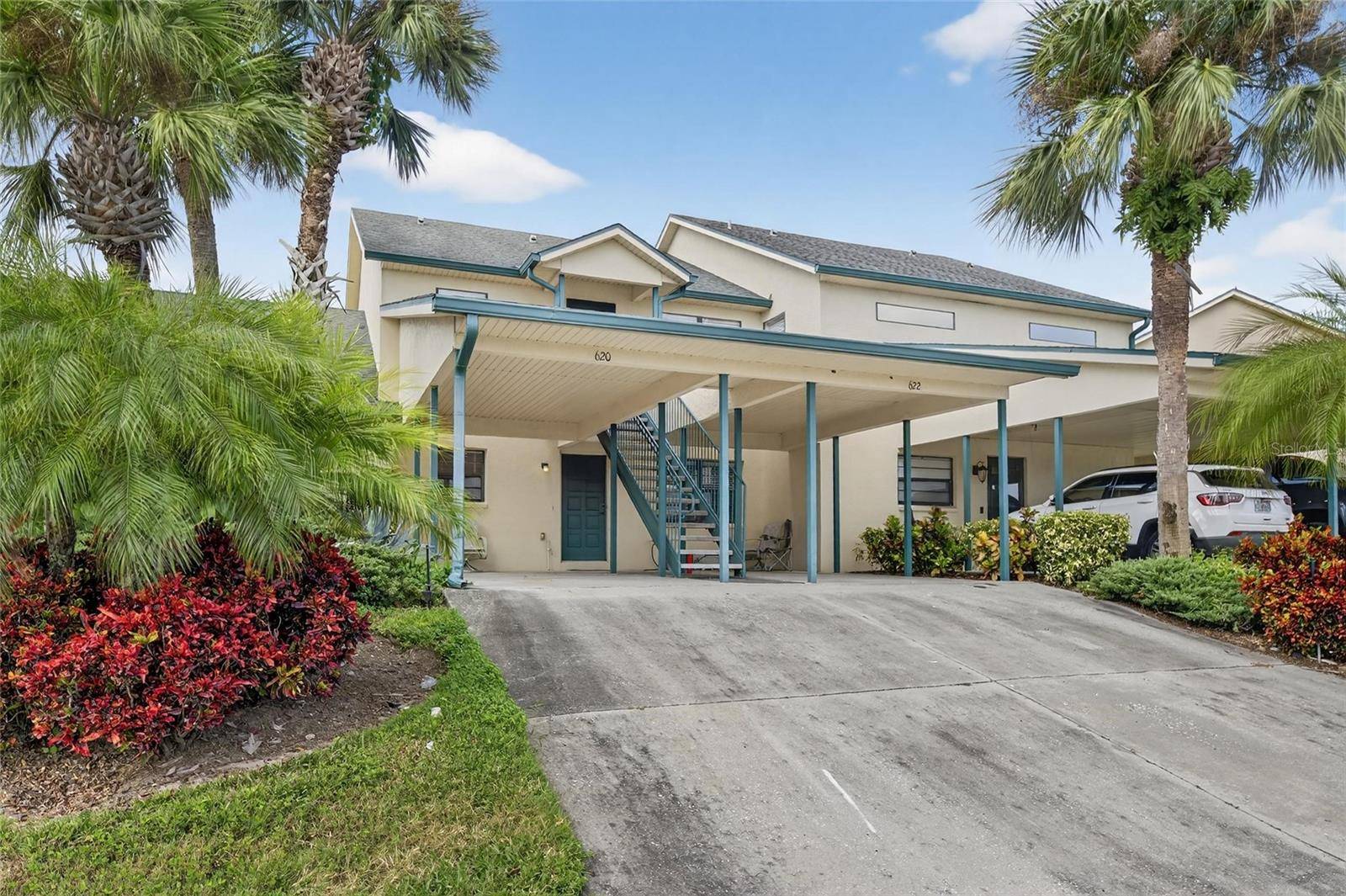 620 YARDARM DR #10, Apollo Beach, FL 33572