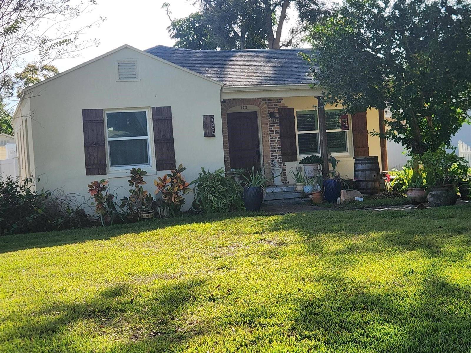 734 37TH AVE N, St Petersburg, FL 33704