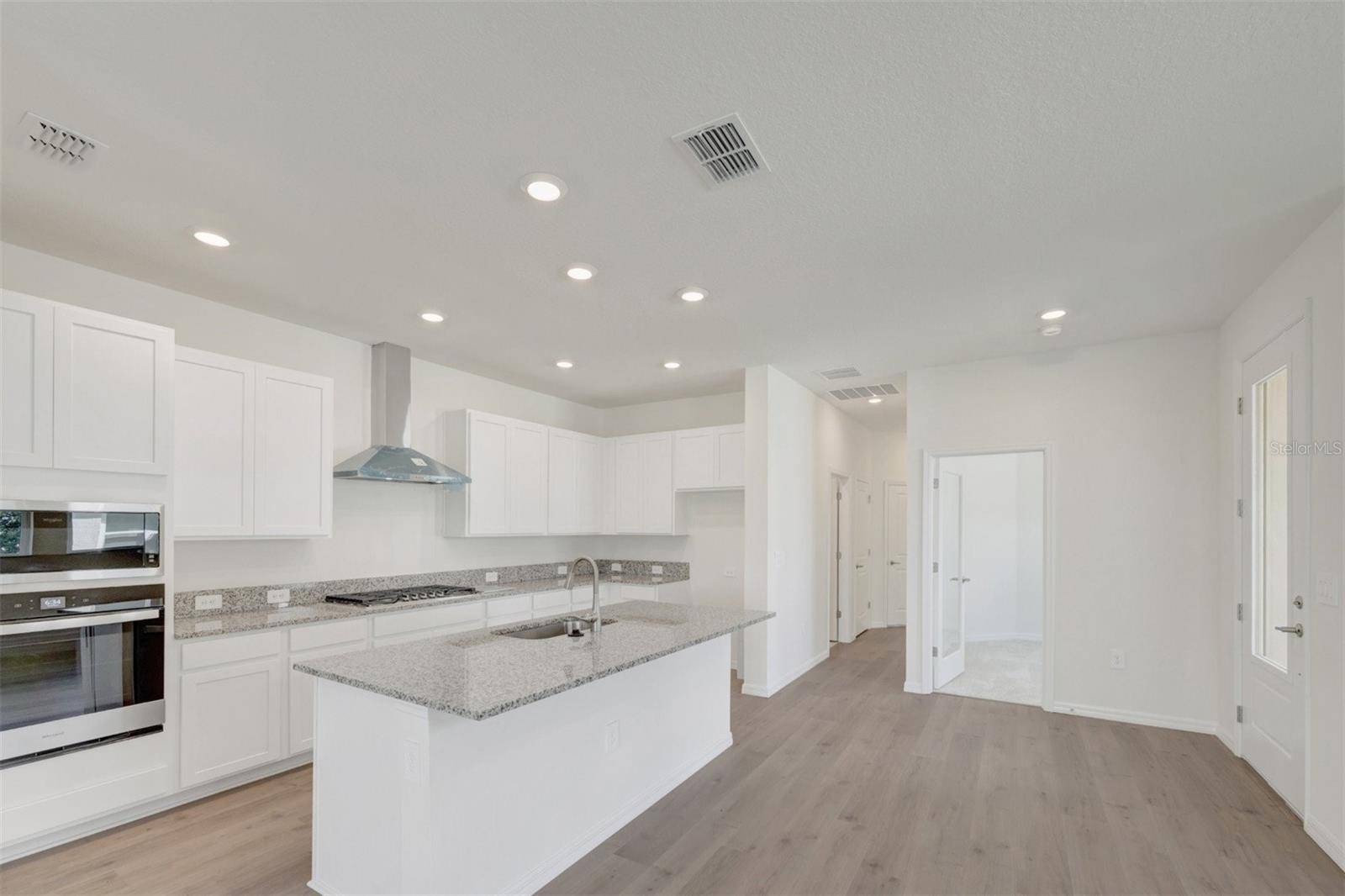 2816 MARRAKESH LN, Sarasota, FL 34234