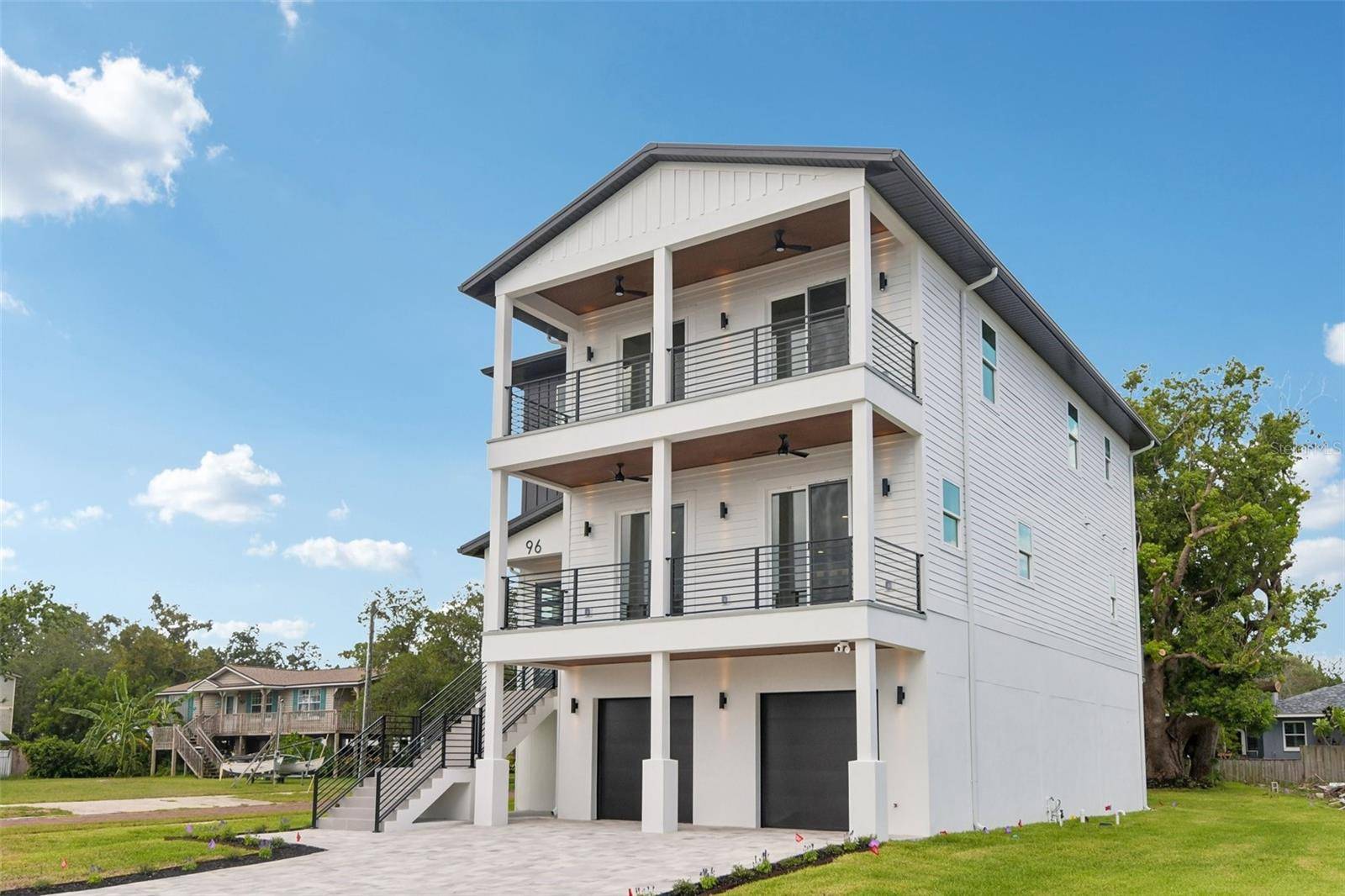 96 SHORE DR, Tarpon Springs, FL 34689