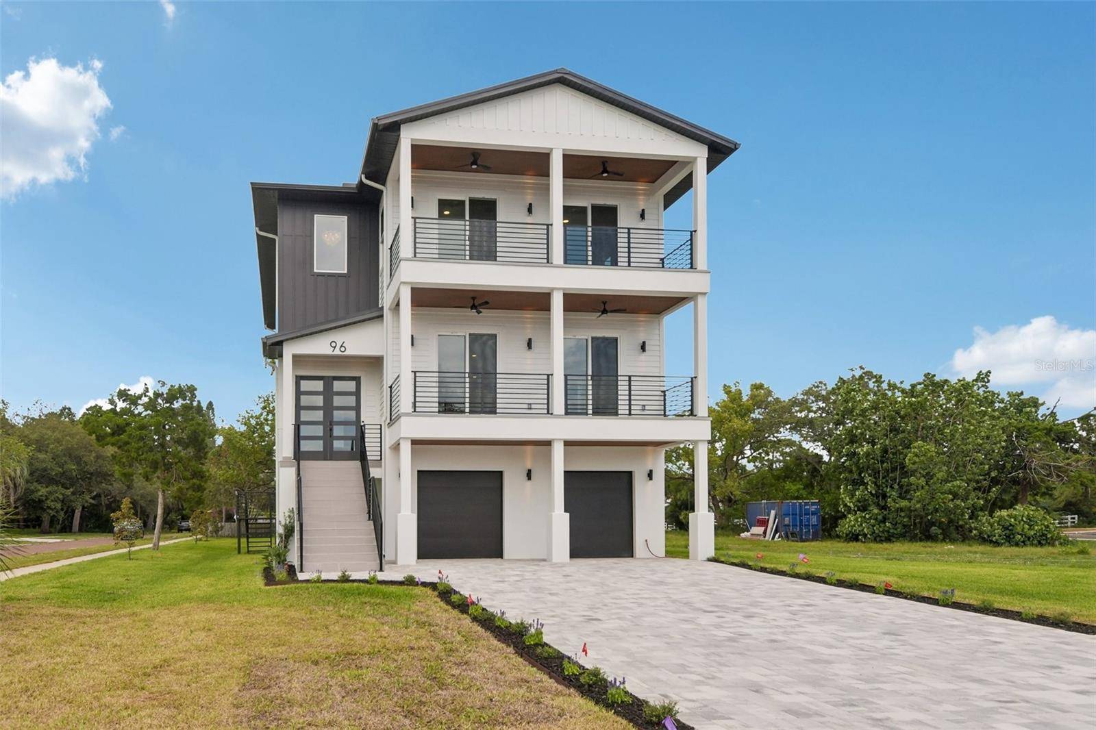 96 SHORE DR, Tarpon Springs, FL 34689