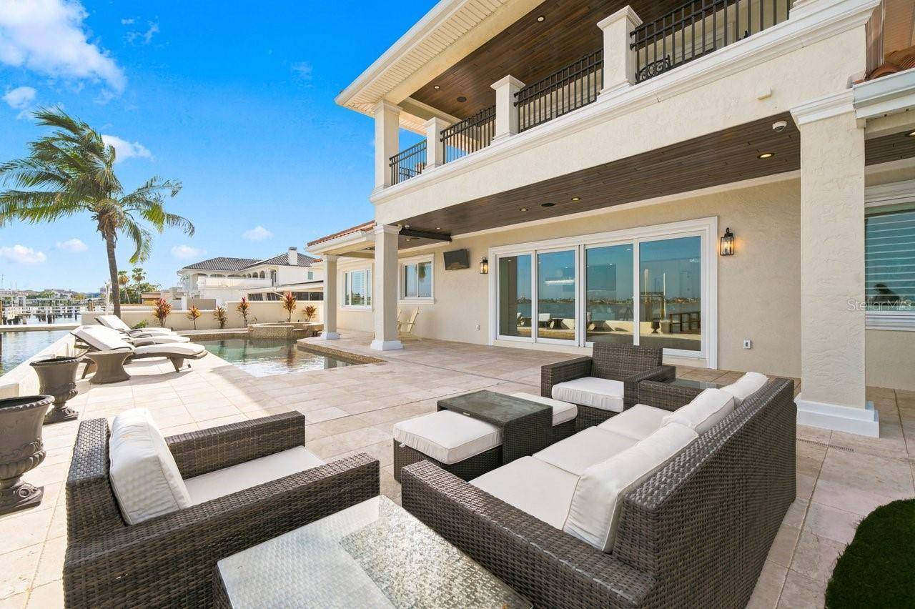 504 55 TH AVE, St Pete Beach, FL 33706