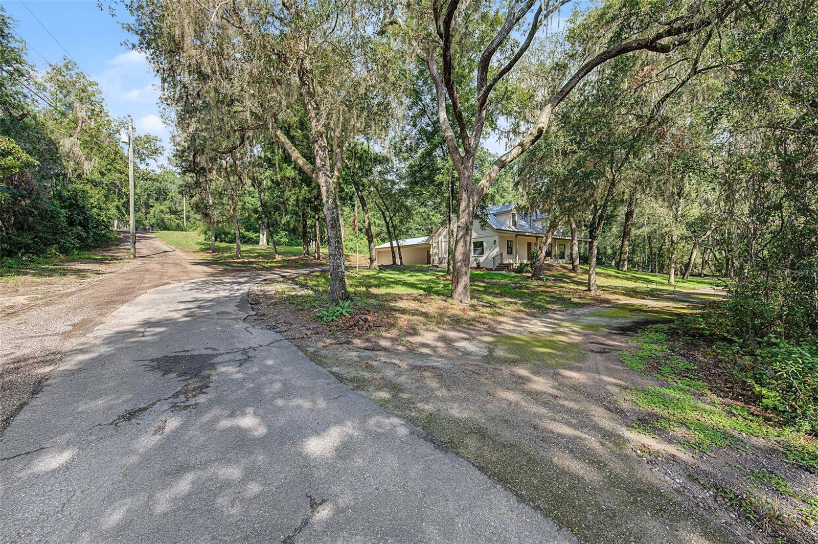 4229 BESSEMER RD, Brooksville, FL 34602