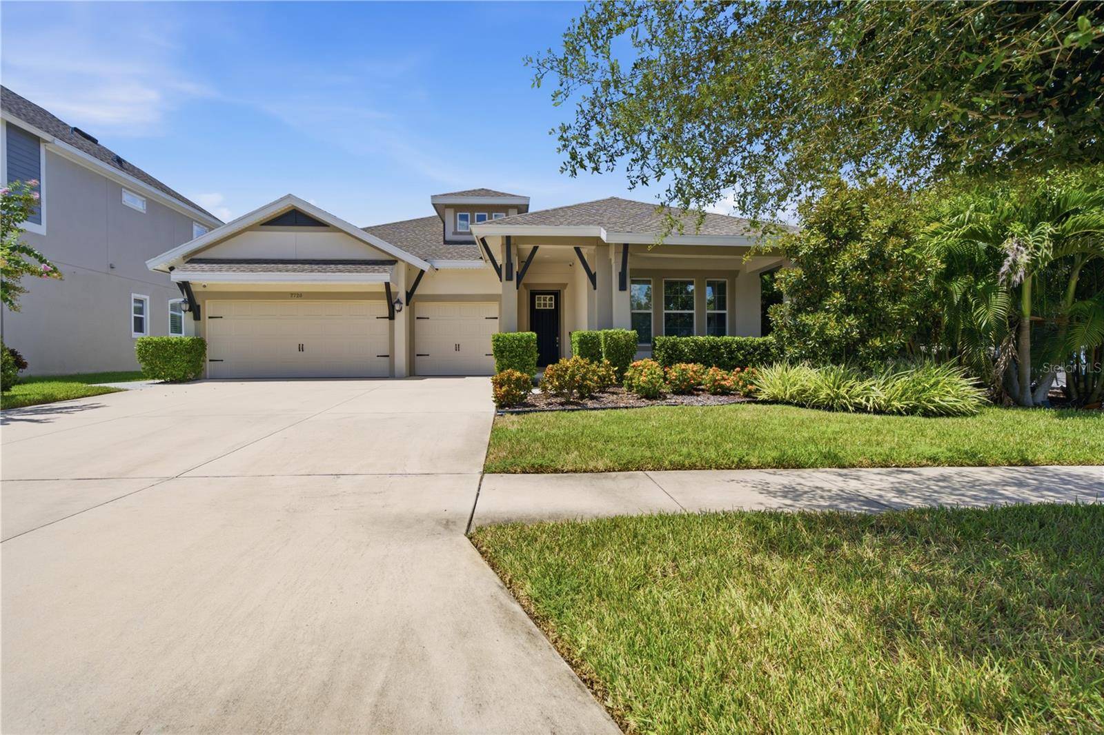 7720 PARADISO DR, Apollo Beach, FL 33572