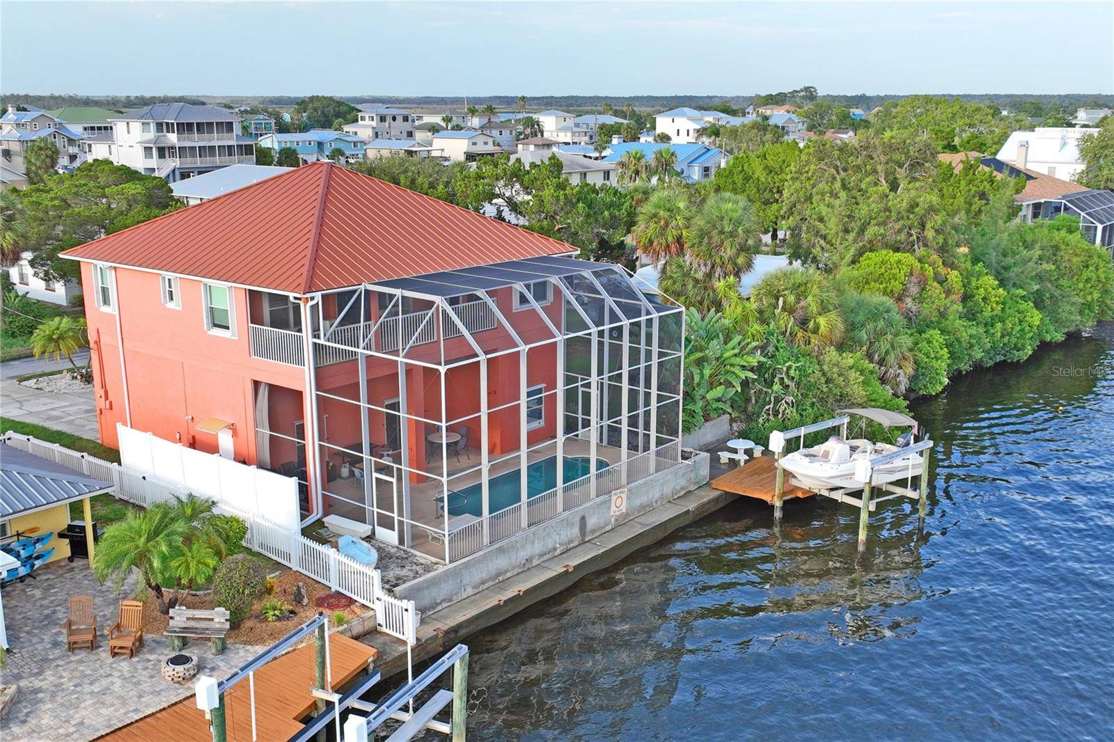 3294 MINNOW CREEK DR, Hernando Beach, FL 34607