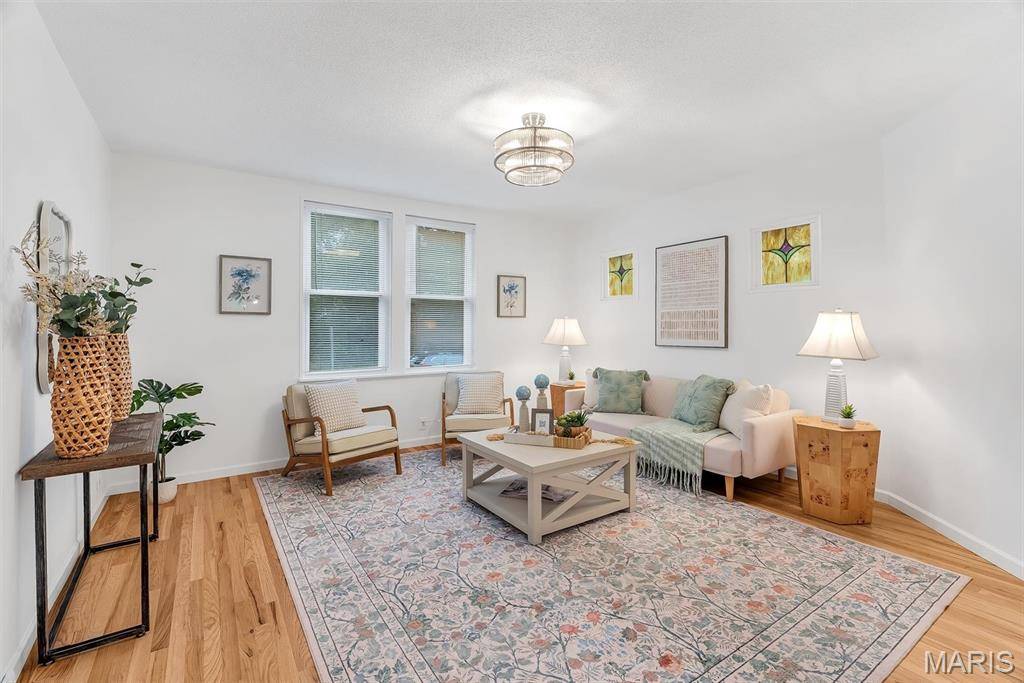 6523 Odell ST, St Louis, MO 63139