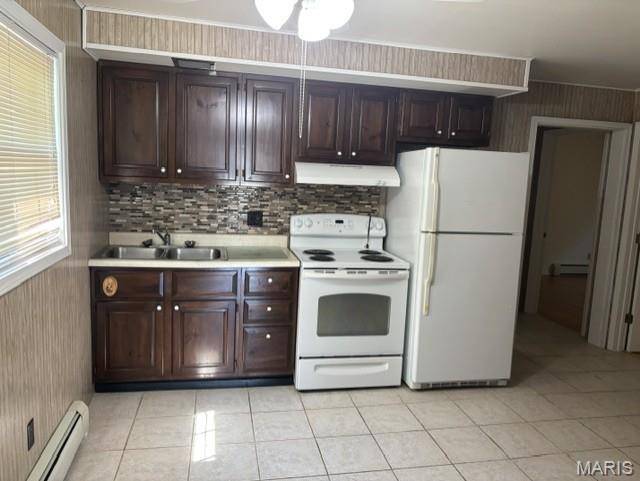 428 N 1st ST, Witt, IL 62094