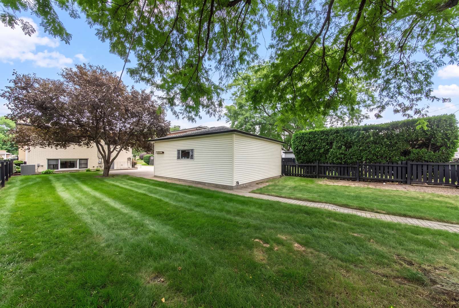 724 S Chester AVE, Park Ridge, IL 60068