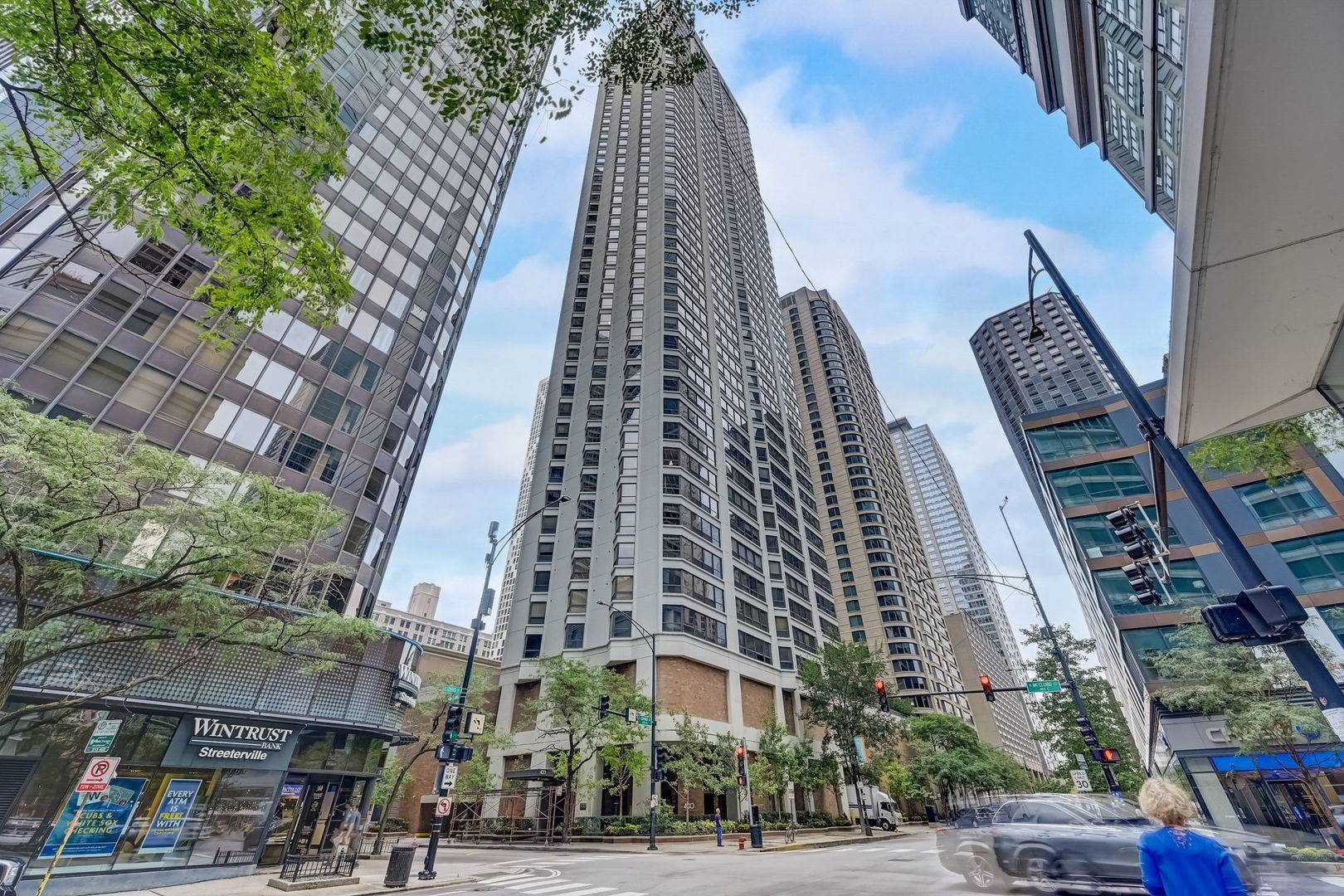 400 E Ohio ST #801, Chicago, IL 60611
