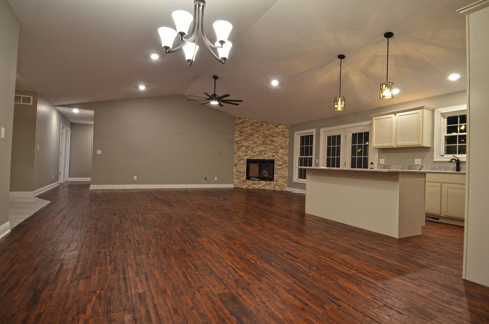 3290 E 289th RD, Lasalle, IL 61301