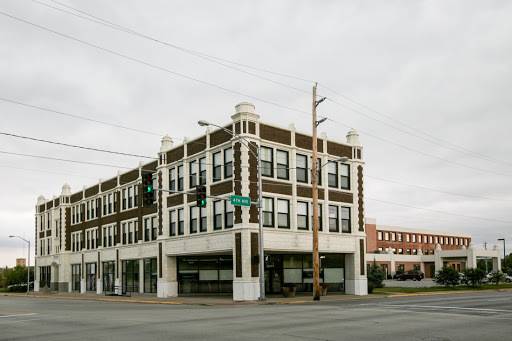 2401 4TH AVE, Rock Island, IL 61201