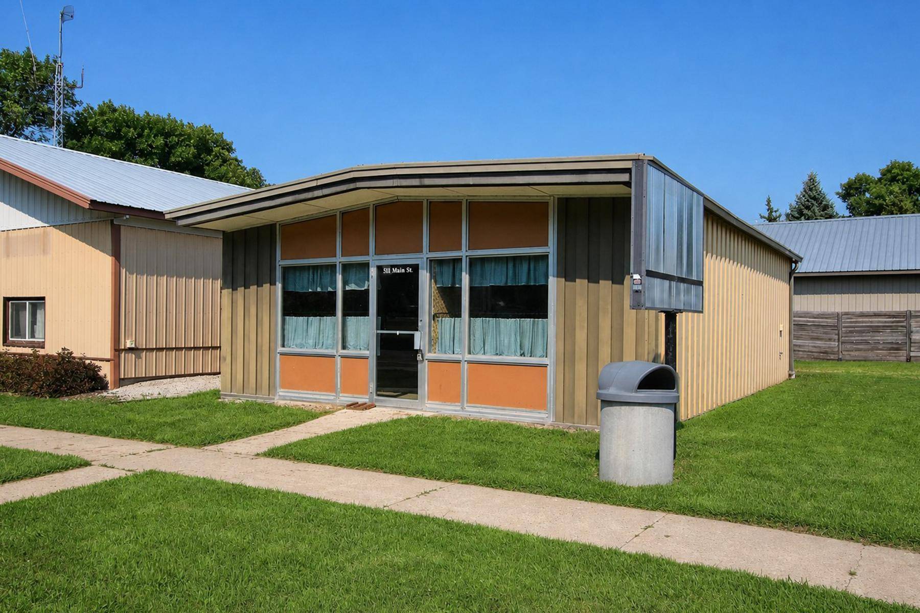511 Main ST S, Hector, MN 55342