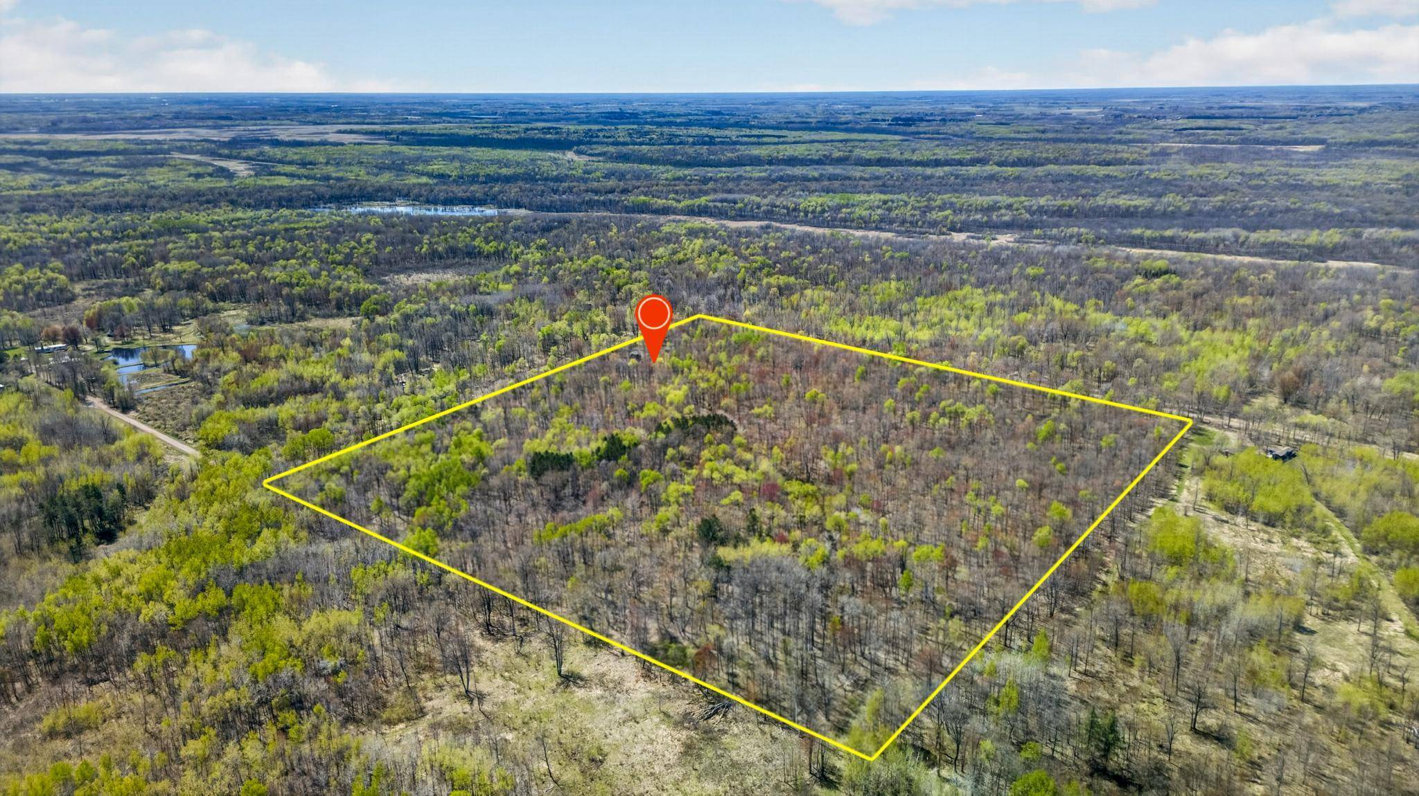 32710 Kettle River RD, Hinckley, MN 55037