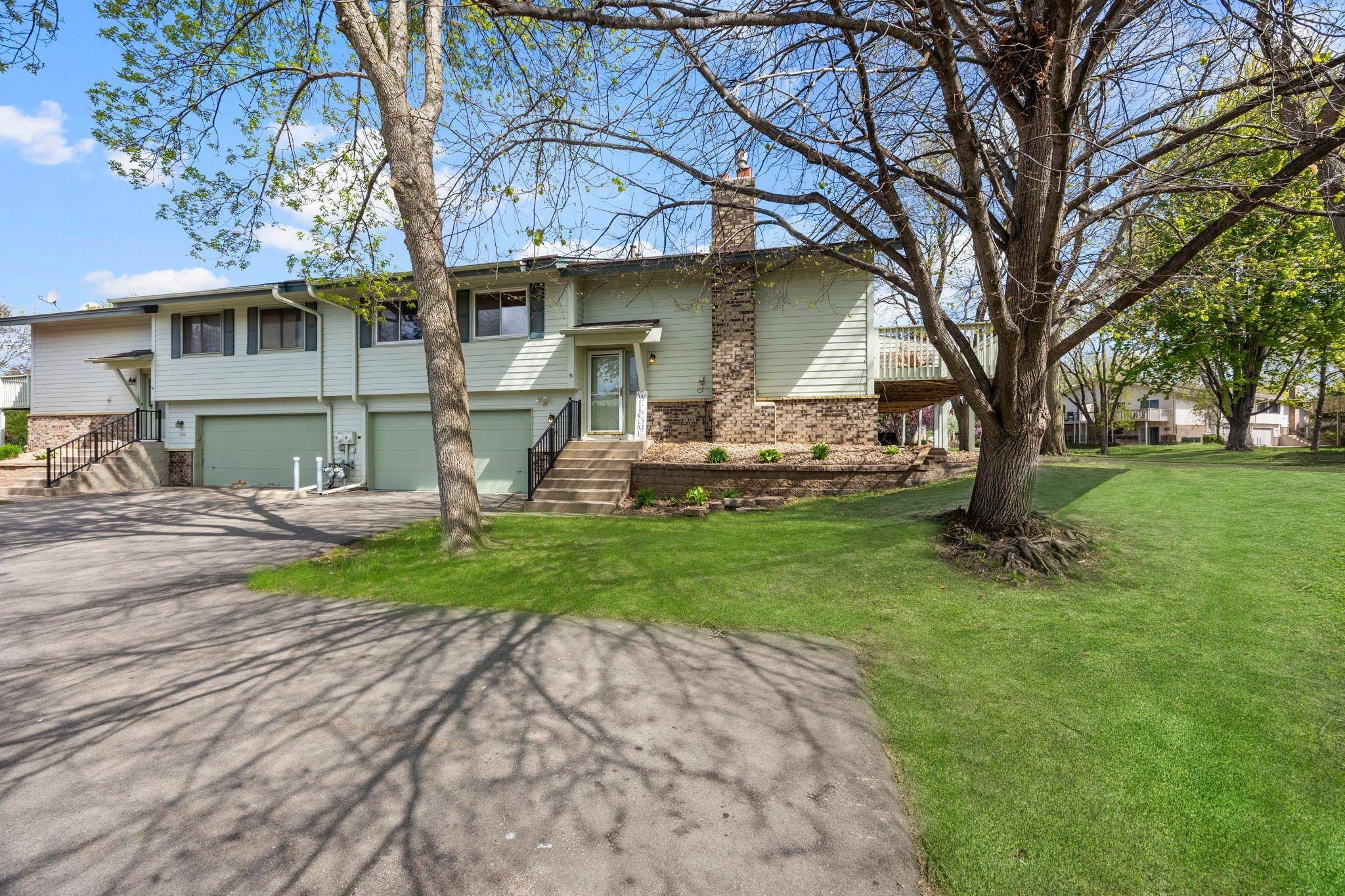 11143 Xavier RD, Bloomington, MN 55437