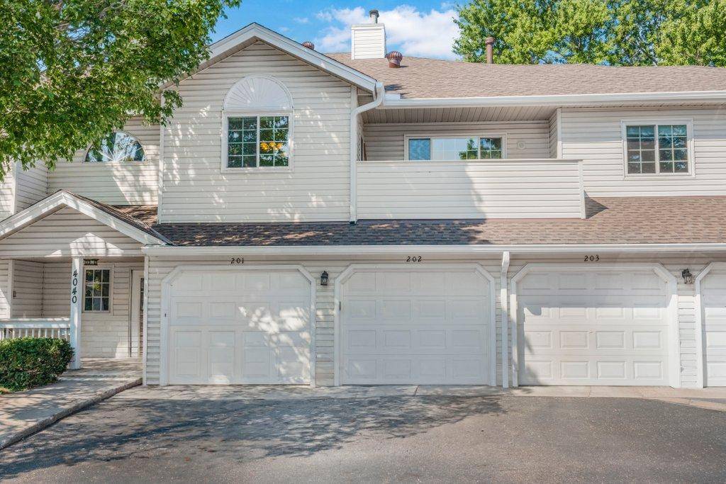 4040 Maureen DR NE #203, Columbia Heights, MN 55421