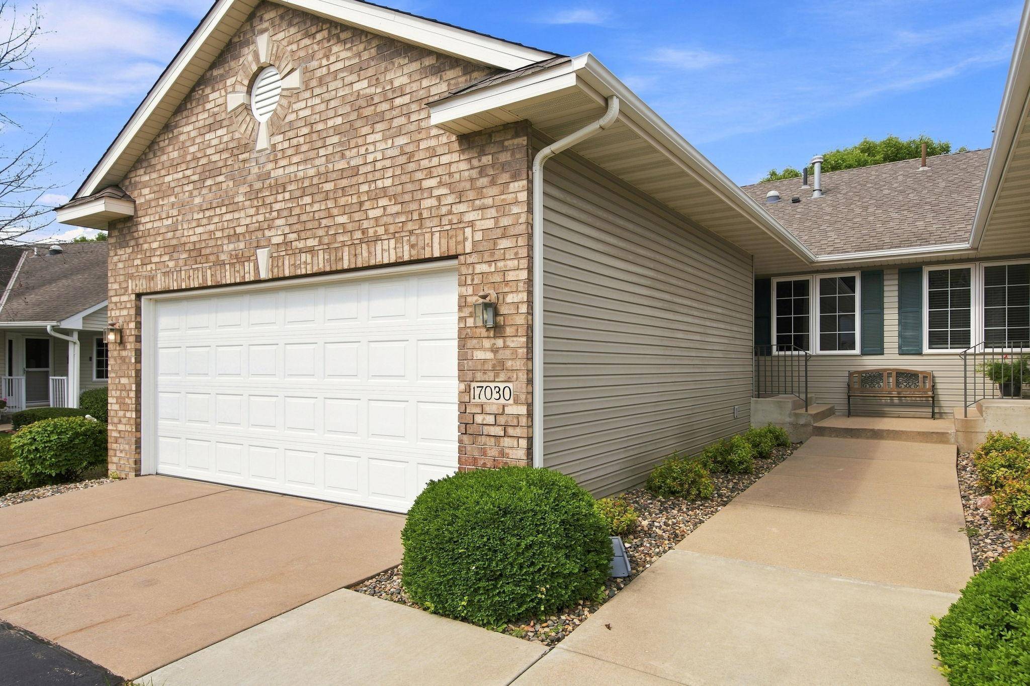 17030 Pheasant Meadow LN SW, Prior Lake, MN 55372