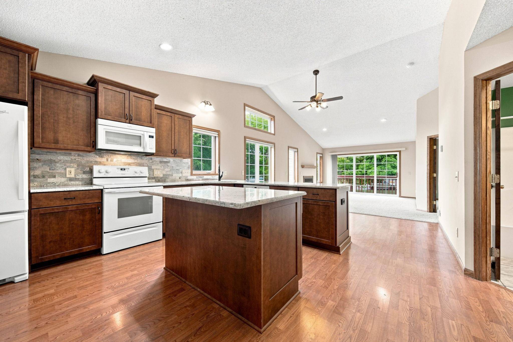 17030 Pheasant Meadow LN SW, Prior Lake, MN 55372