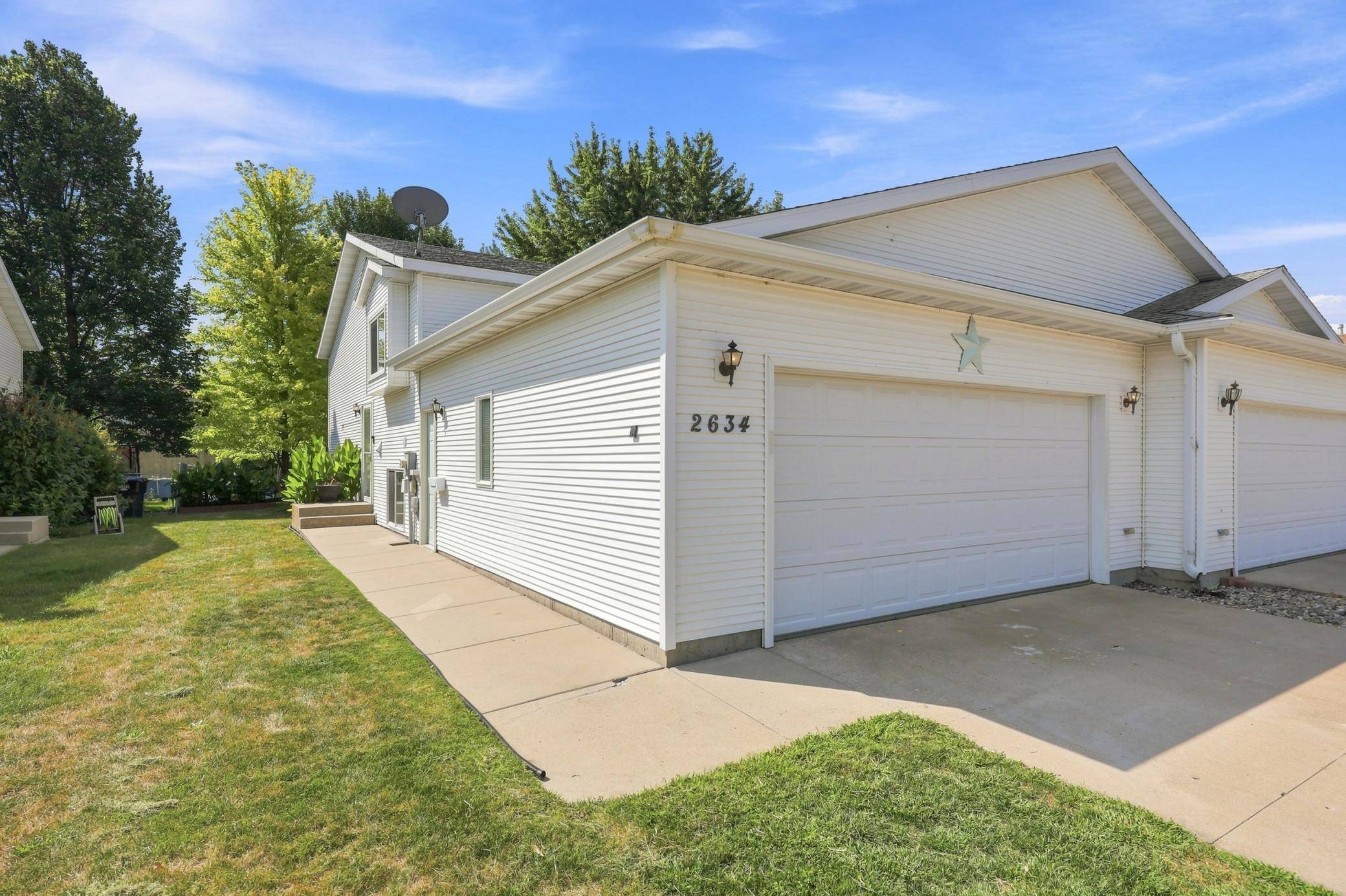 2634 35th AVE S, Fargo, ND 58104