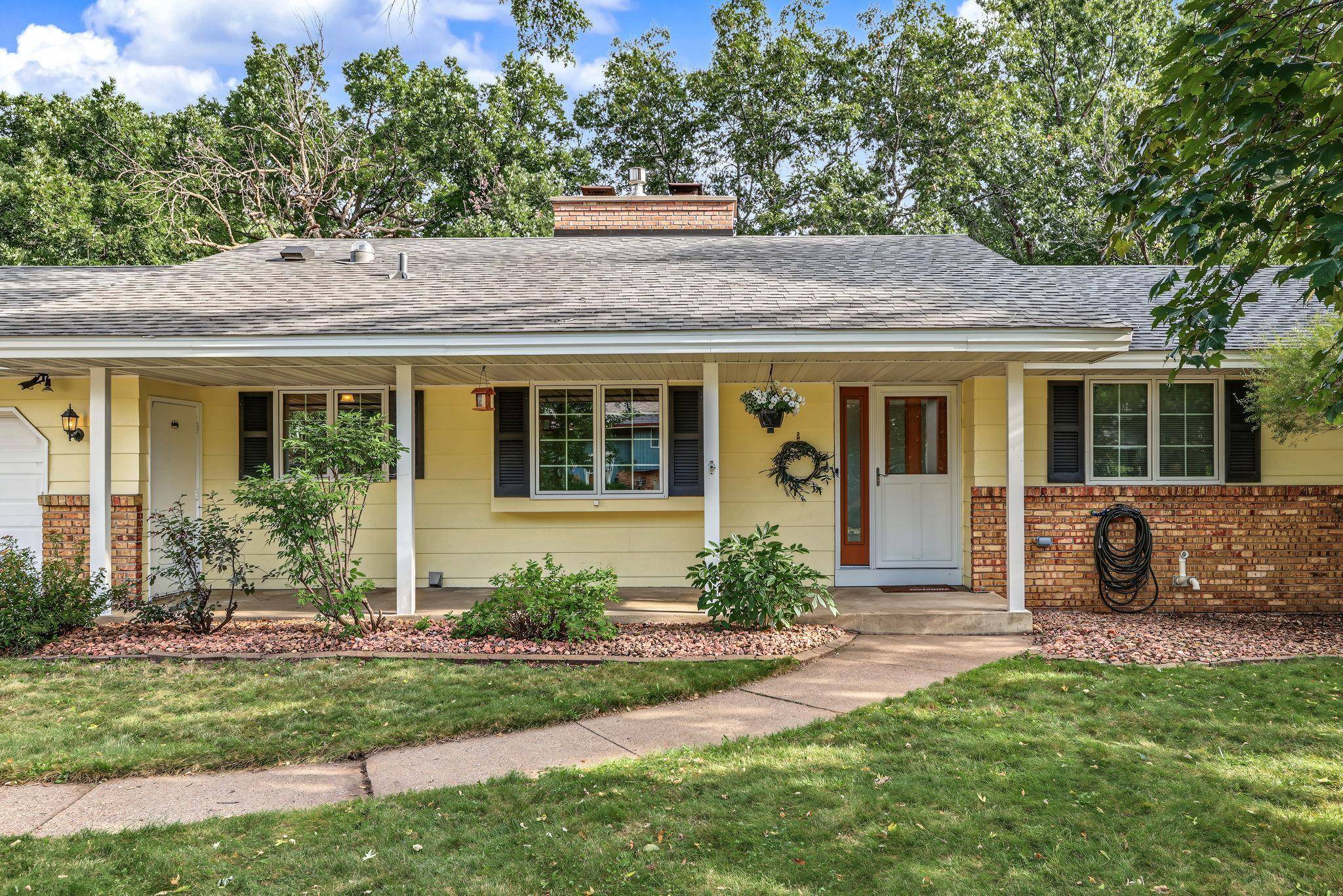 2325 Argonne DR NE, Columbia Heights, MN 55421