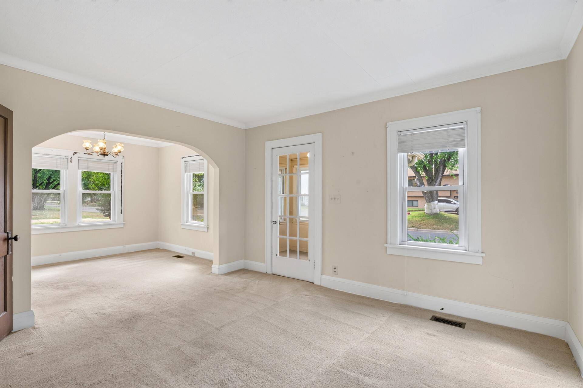 5830 Bryant AVE N, Brooklyn Center, MN 55430