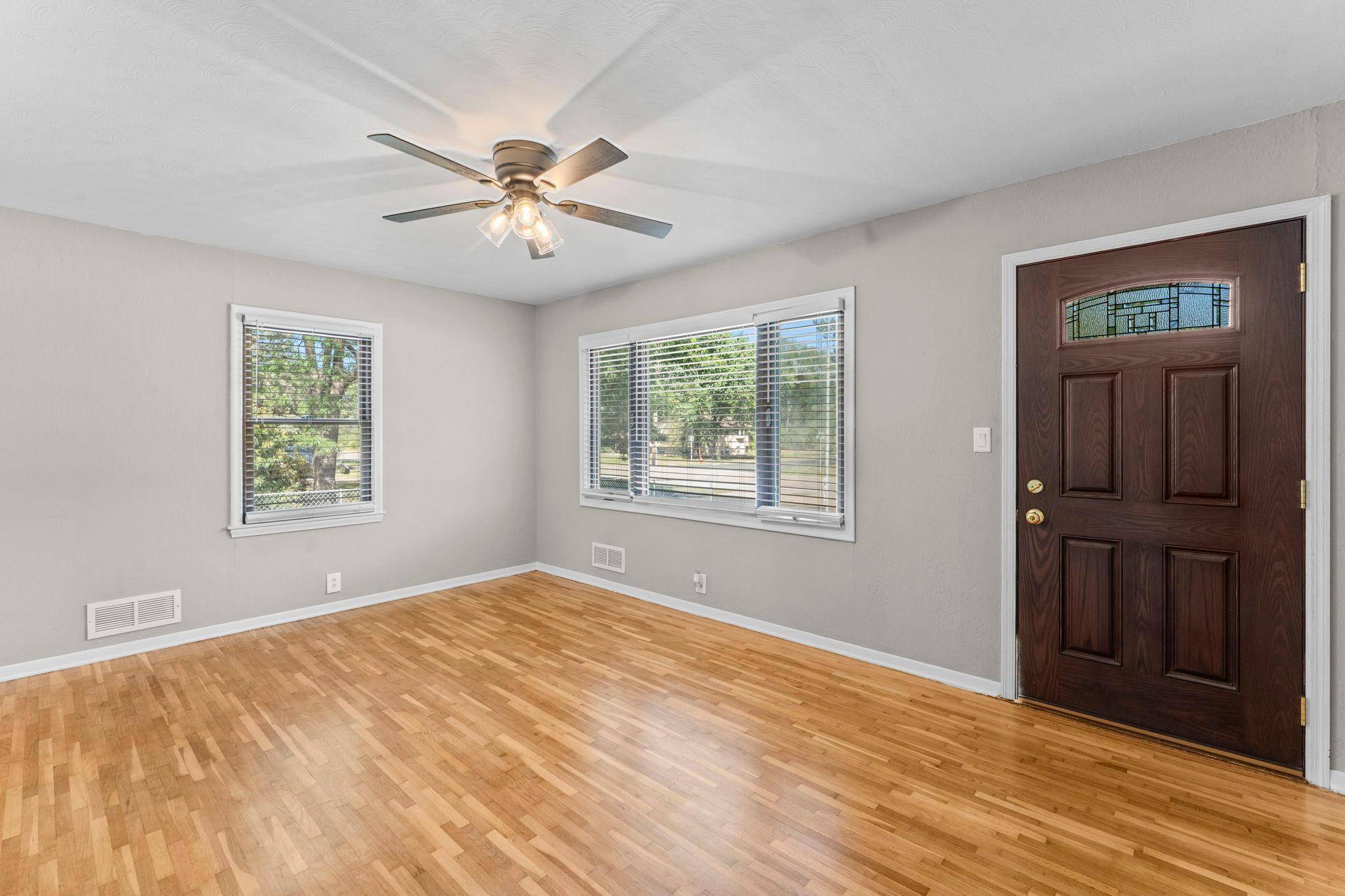 5911 Hodgson RD, Shoreview, MN 55126