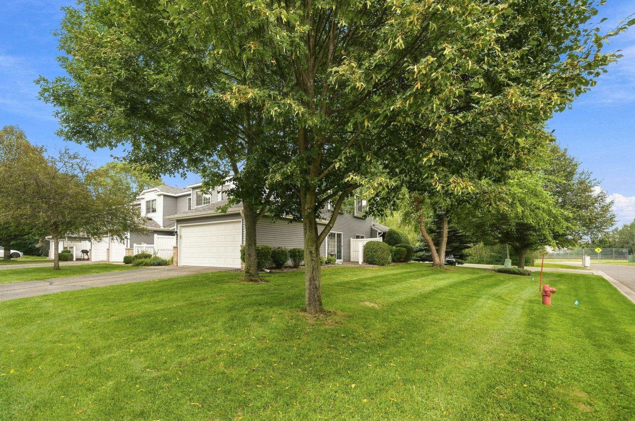 2009 Gresham AVE N #19, Oakdale, MN 55128