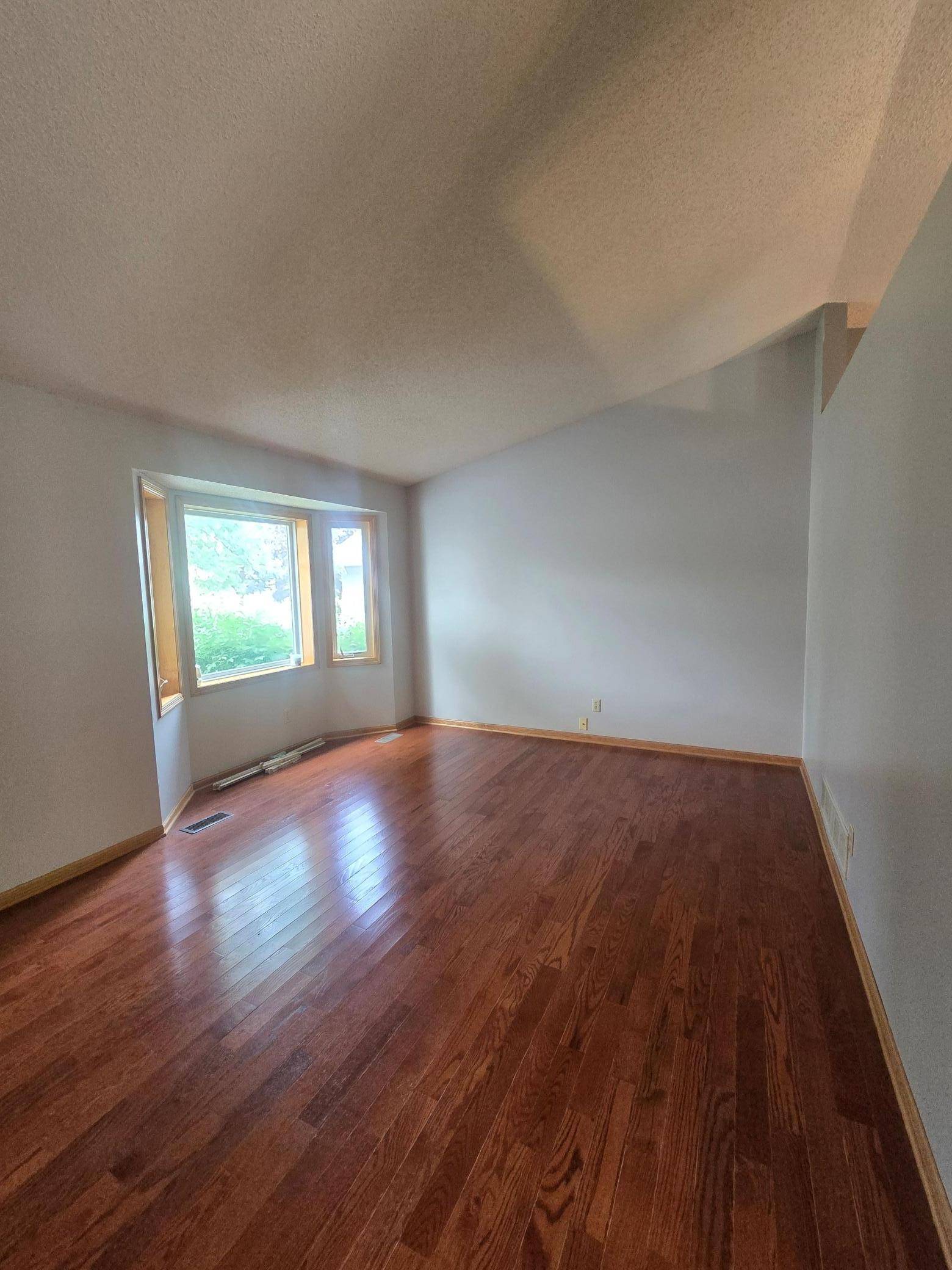 1507 Driving Park RD, Stillwater, MN 55082