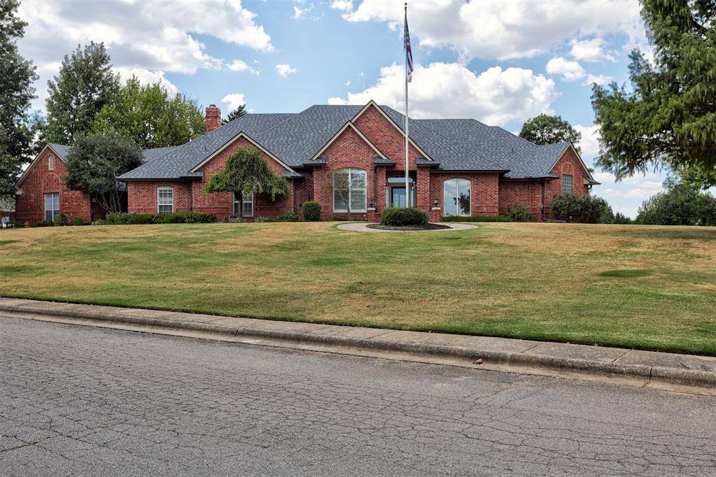 1079 Chaparral DR, Choctaw, OK 73020