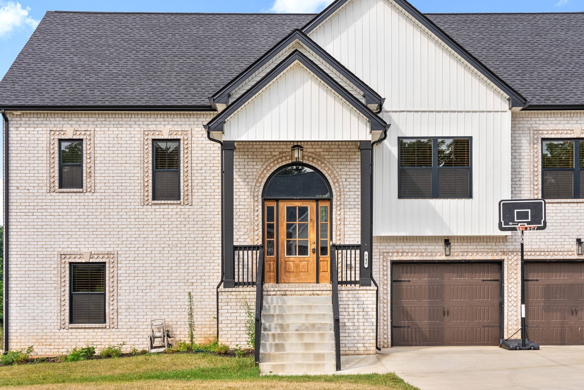 742 Buffalo Ford Drive, Clarksville, TN 37042