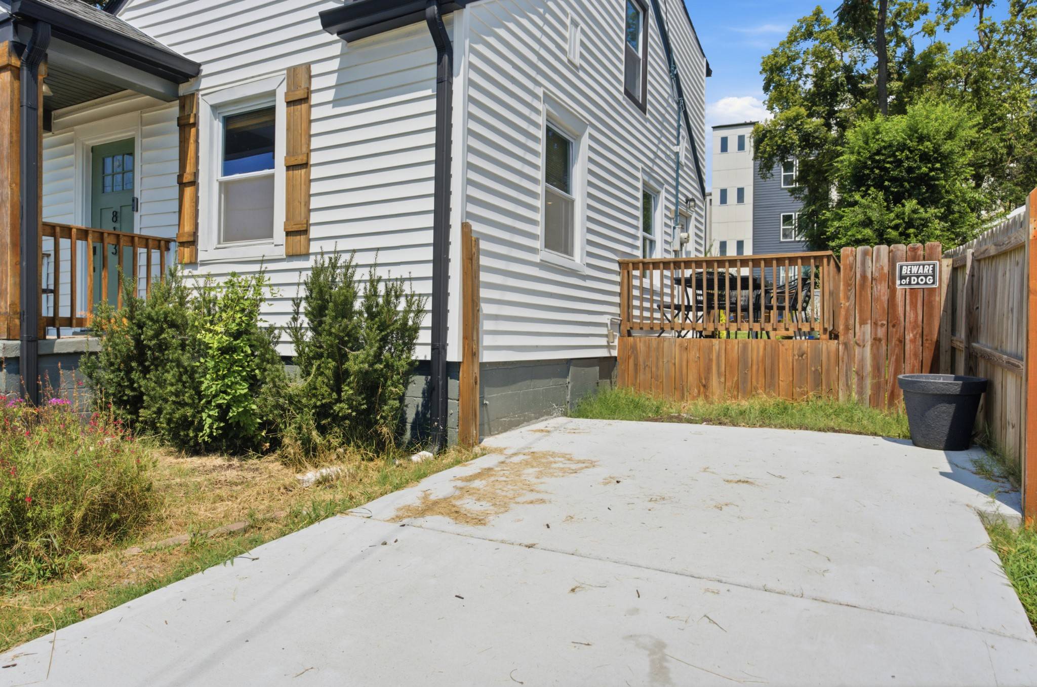 813 Chickasaw Ave, Nashville, TN 37207