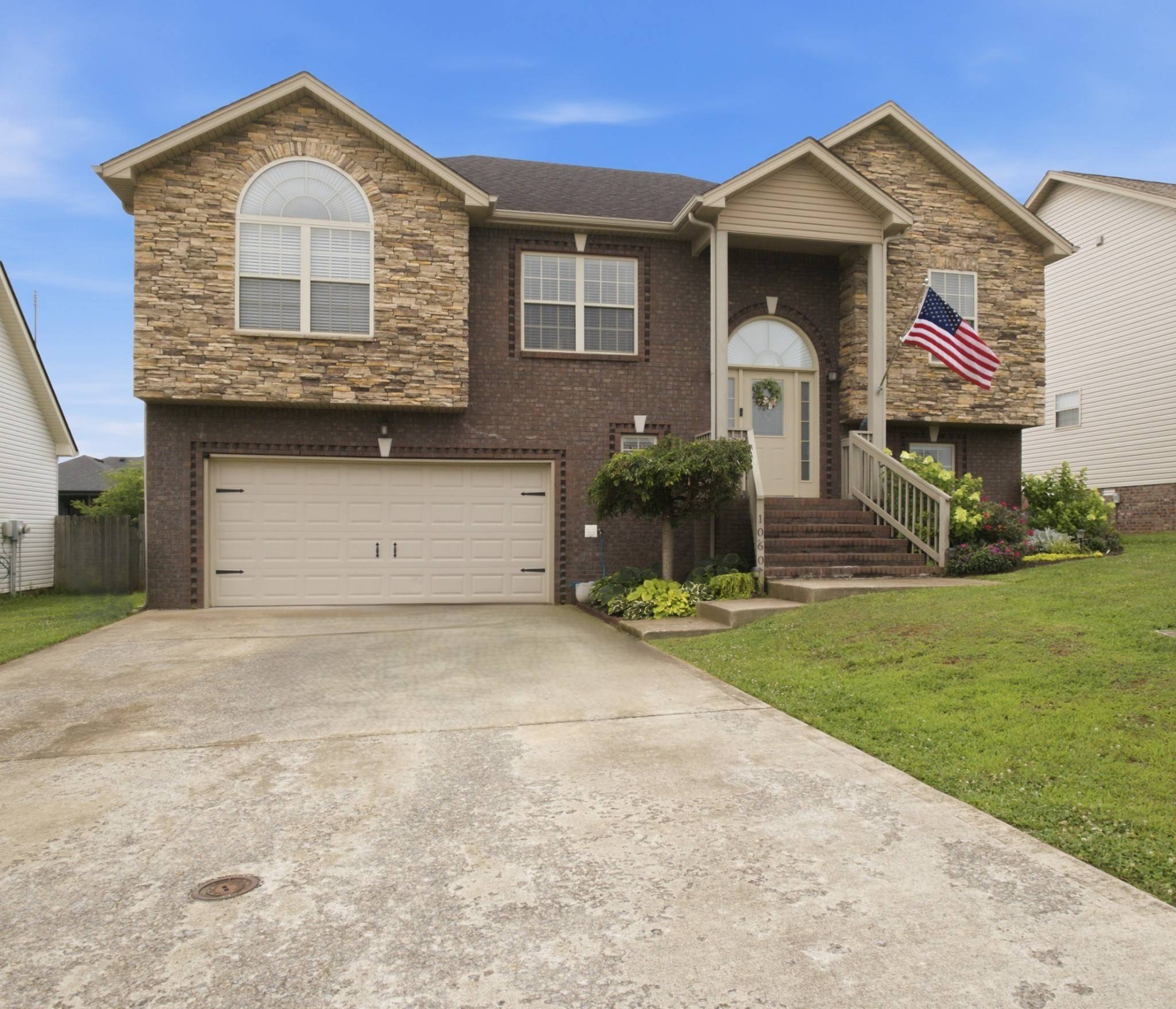 1060 Henry Place Blvd, Clarksville, TN 37042