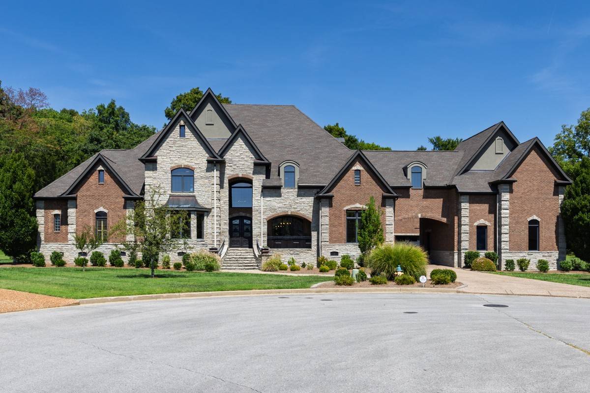 107 Glenhaven Ct, Lebanon, TN 37087