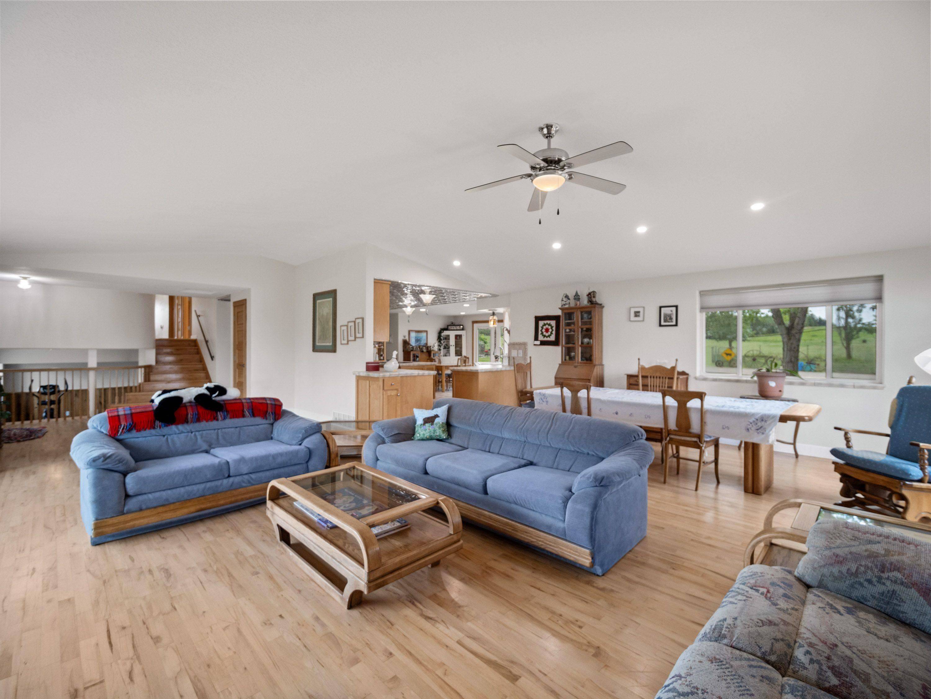 10916 E Rinear Rd, Valleyford, WA 99036