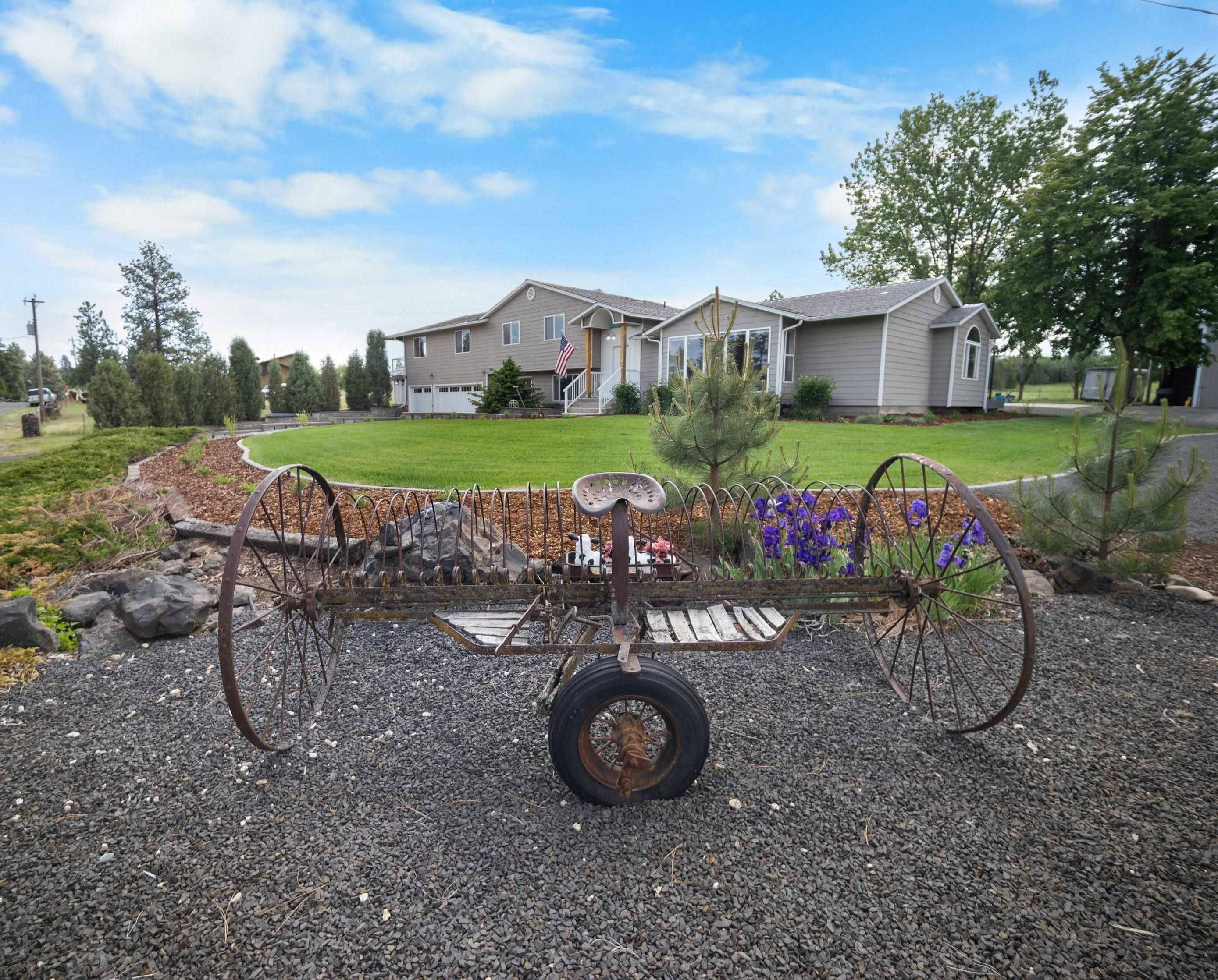 10916 E Rinear Rd, Valleyford, WA 99036