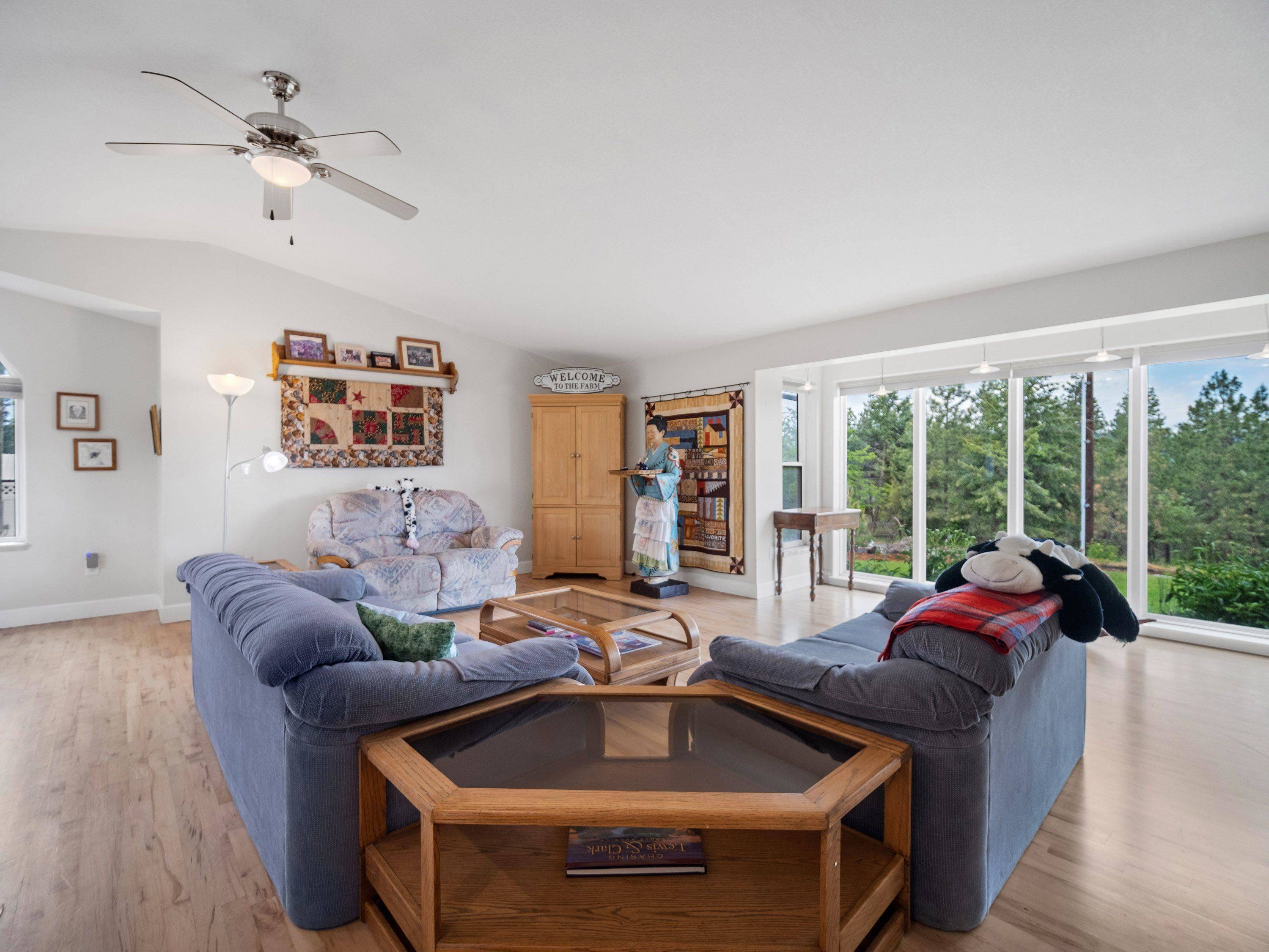 10916 E Rinear Rd, Valleyford, WA 99036