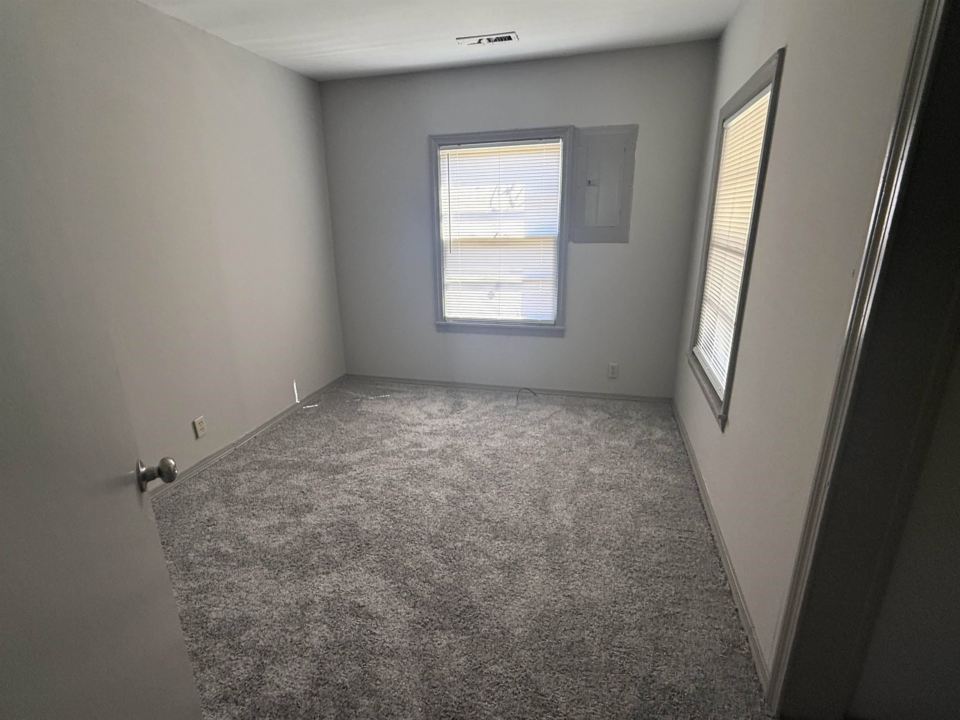 1627 S Sedgwick St, Wichita, KS 67213