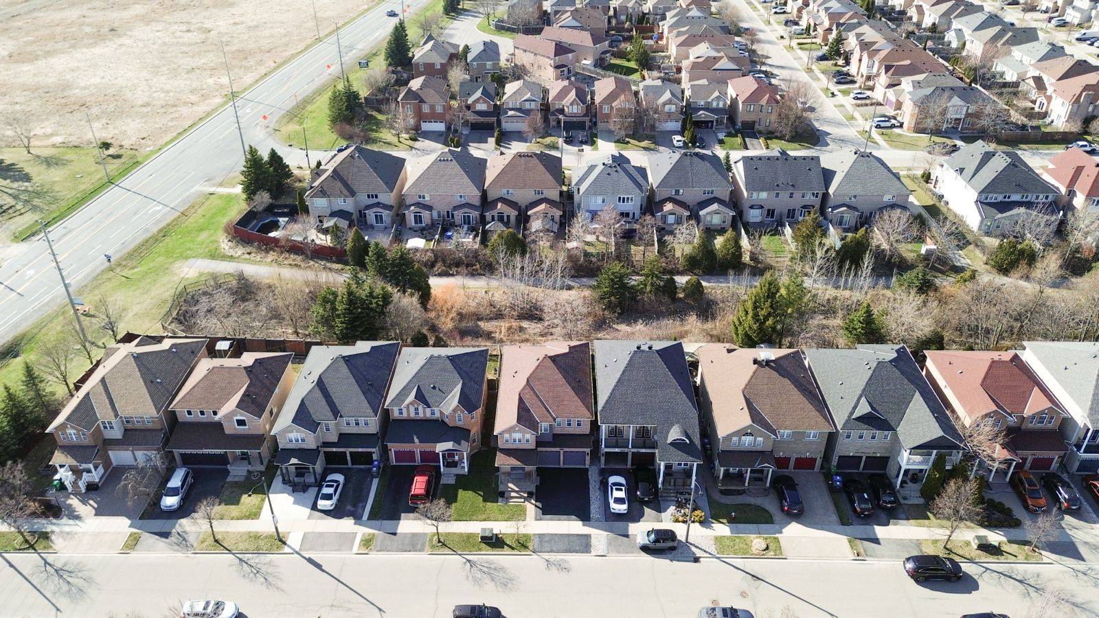 3873 Brinwood Gate, Mississauga, ON L5M 7H3