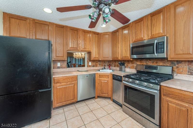 291 Penns Way Ondo, Bernards Twp., NJ 07920