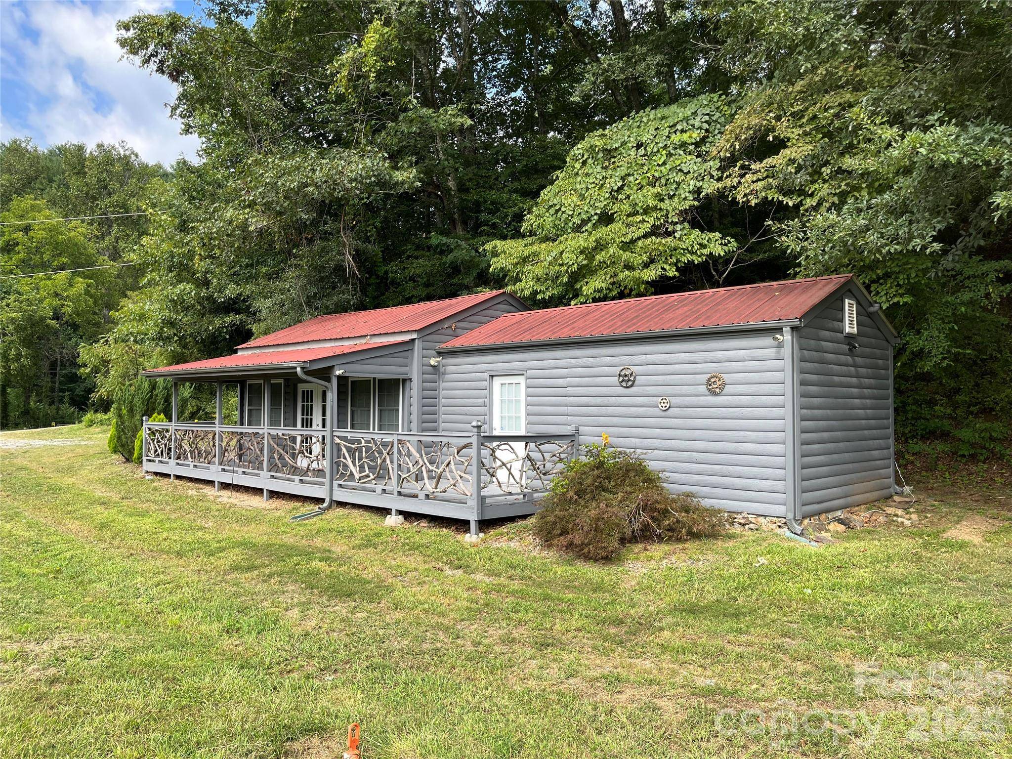 1961 Cane Creek RD, Fletcher, NC 28732