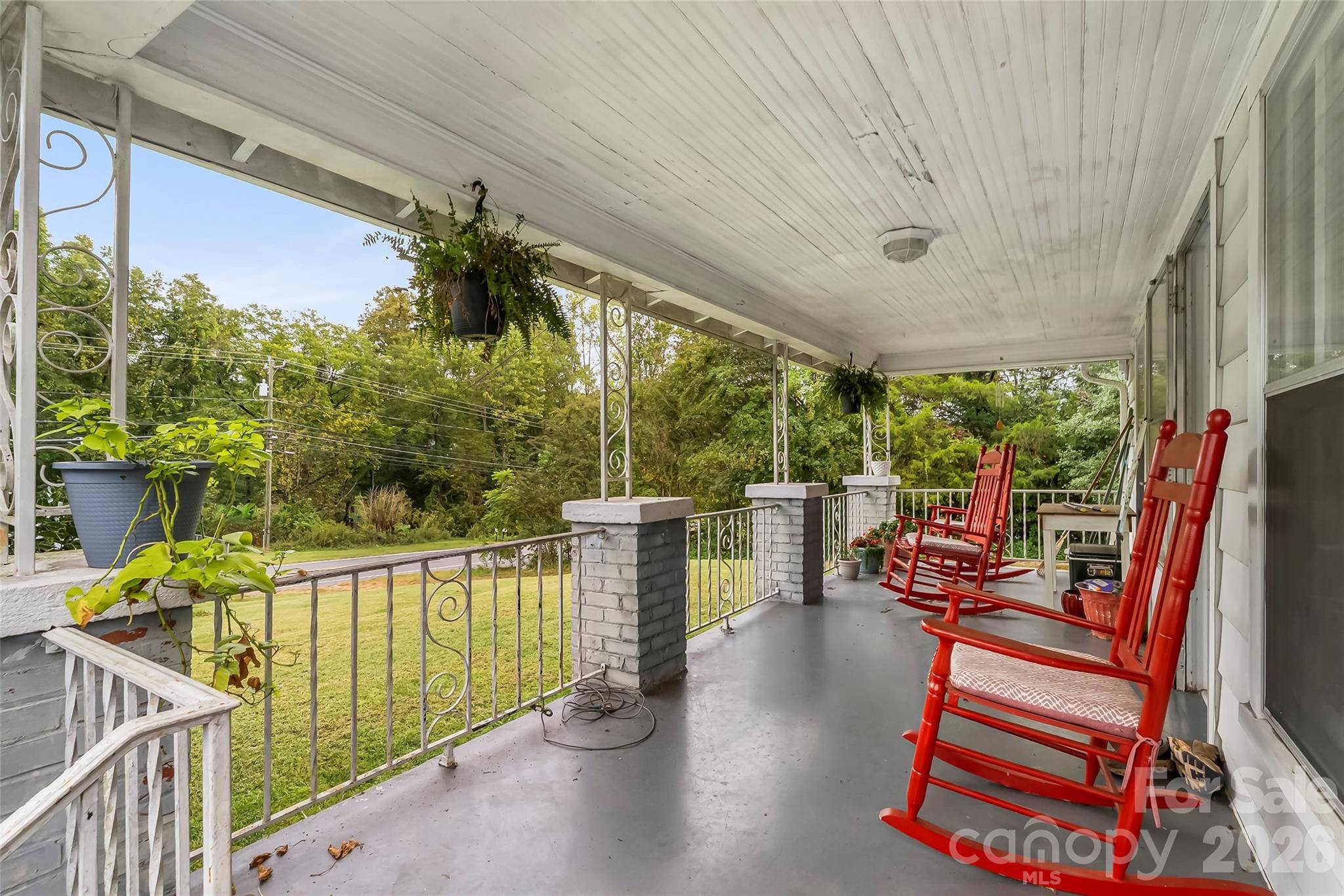 2290 US 70 HWY E, Morganton, NC 28655