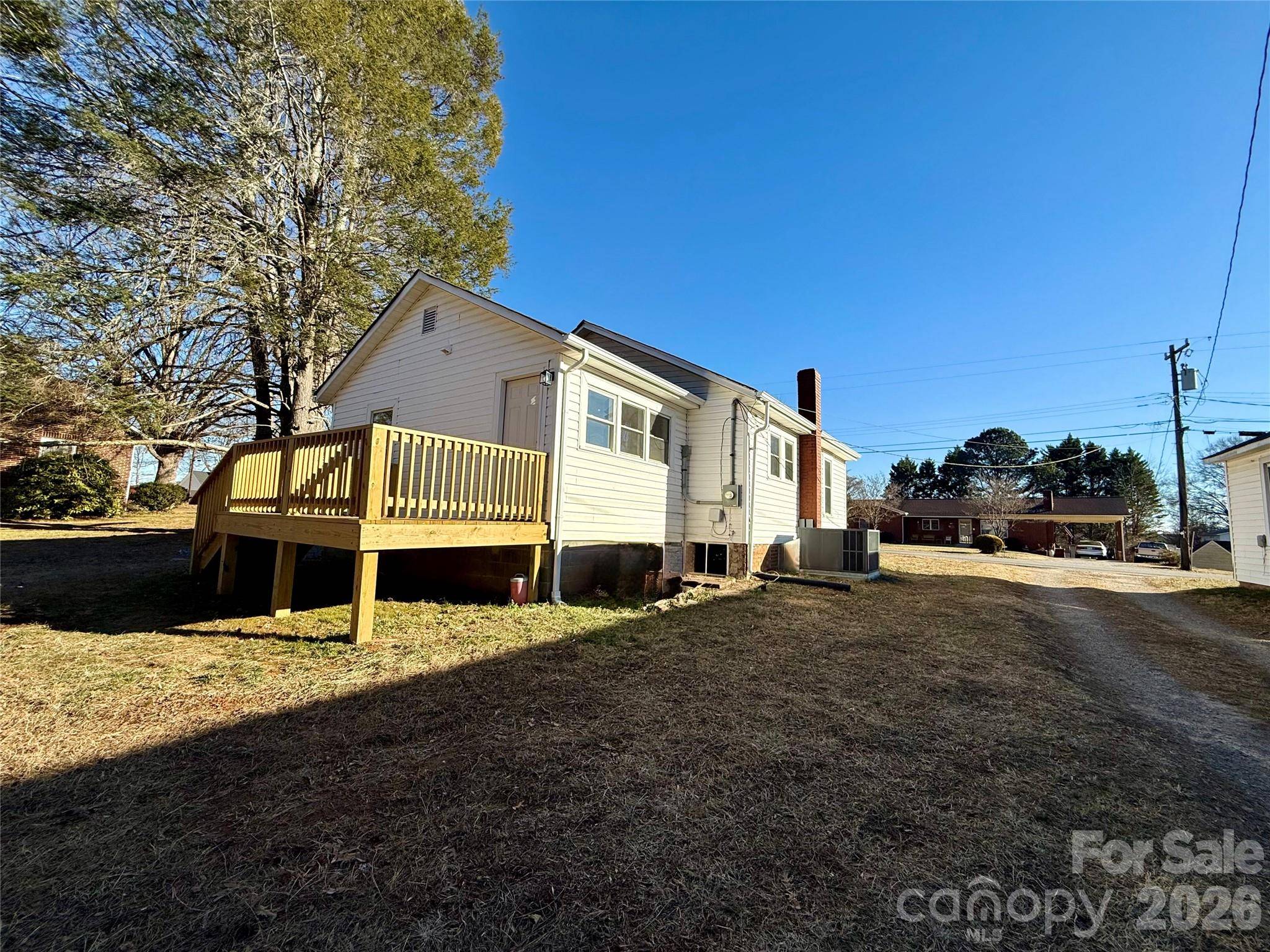 438 Pop Davis RD, Taylorsville, NC 28681