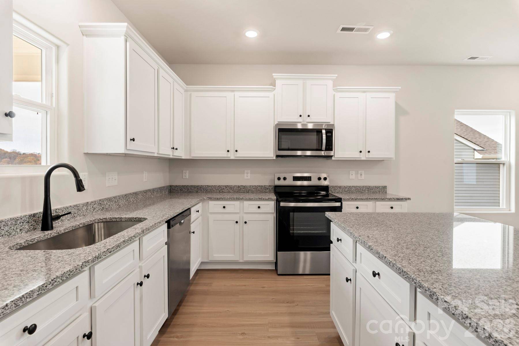 3329 Yorkshire DR, Gastonia, NC 28052
