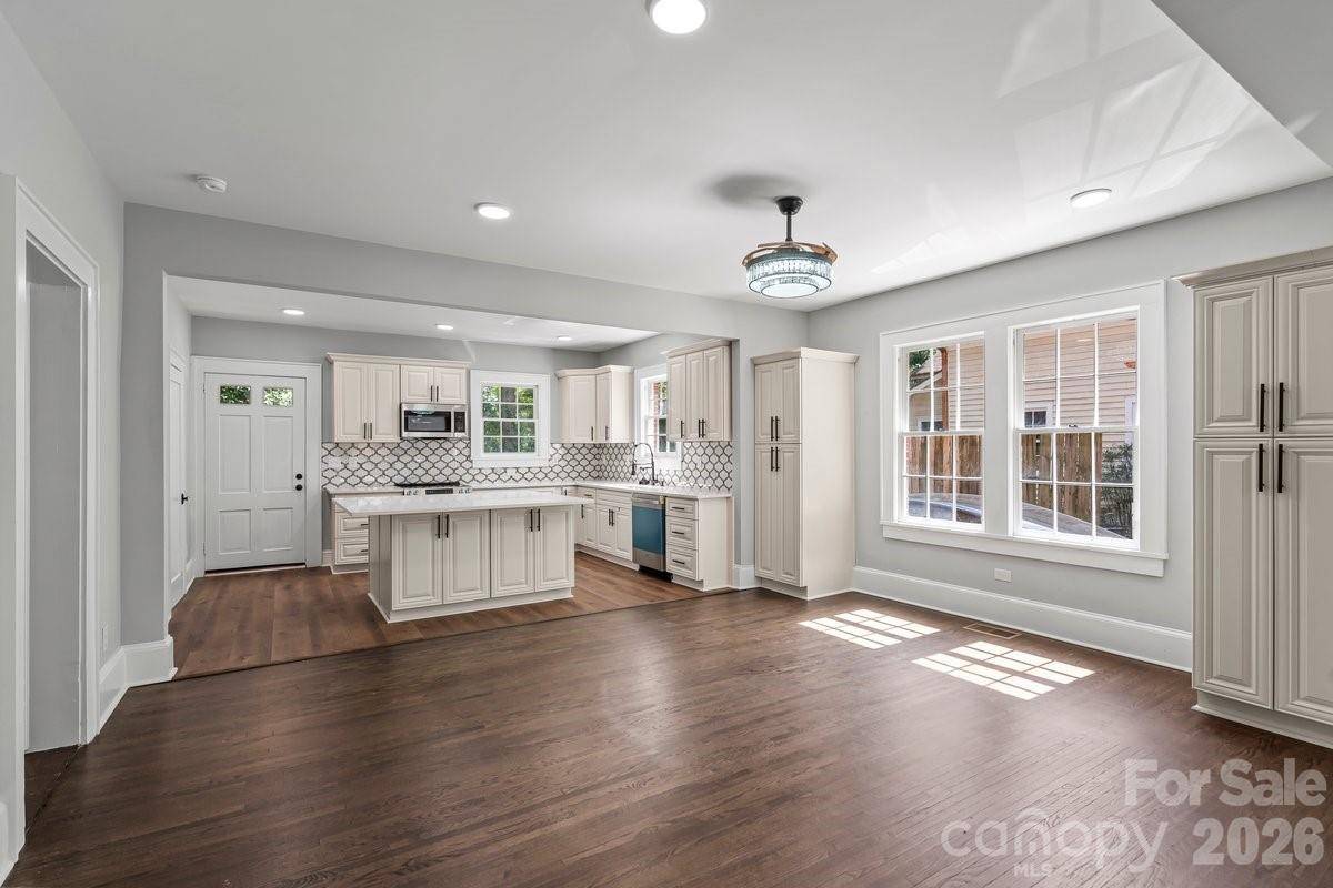 303 Lancaster AVE, Monroe, NC 28112