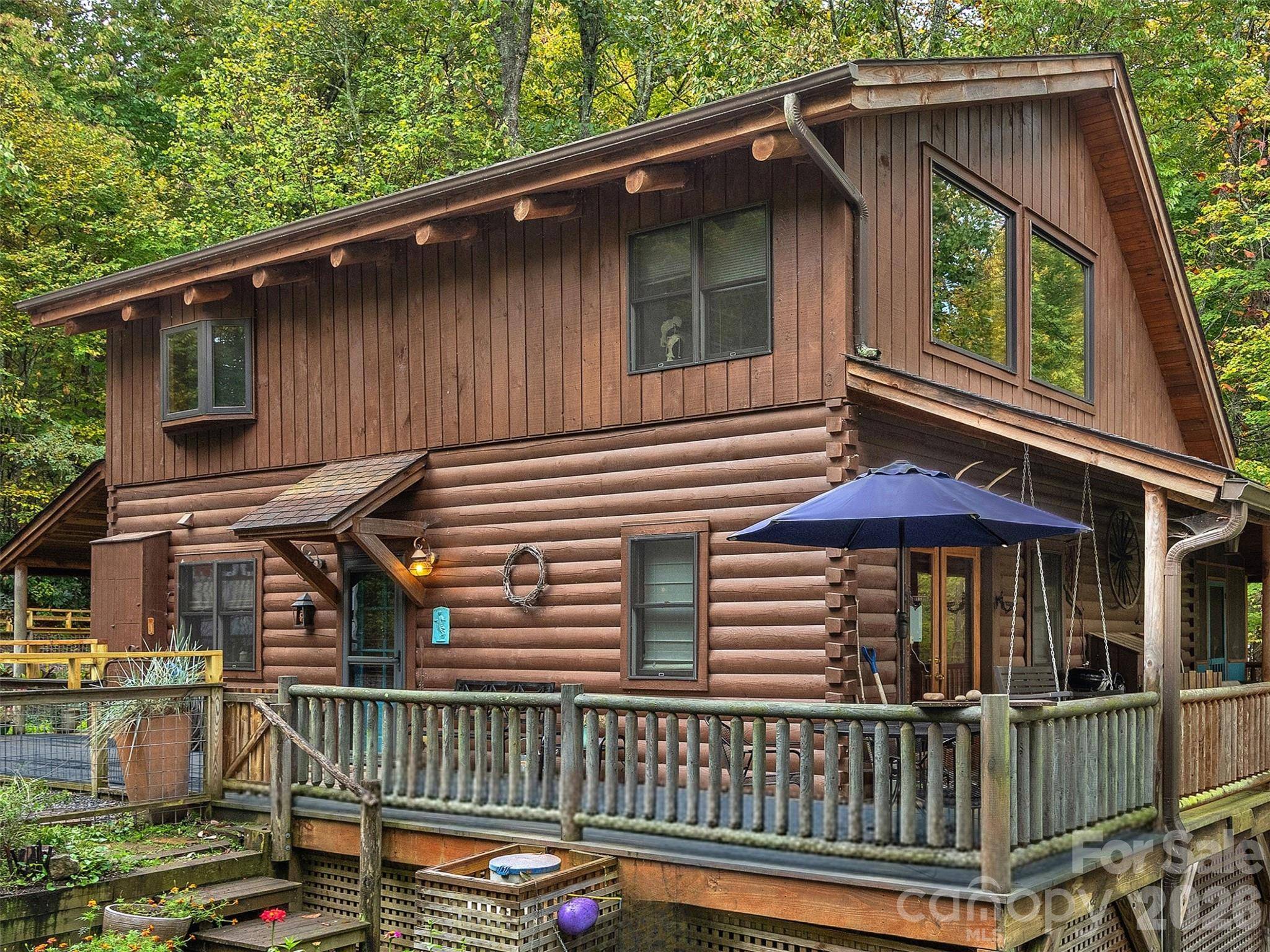 102 and 104 Carriage DR, Fairview, NC 28730