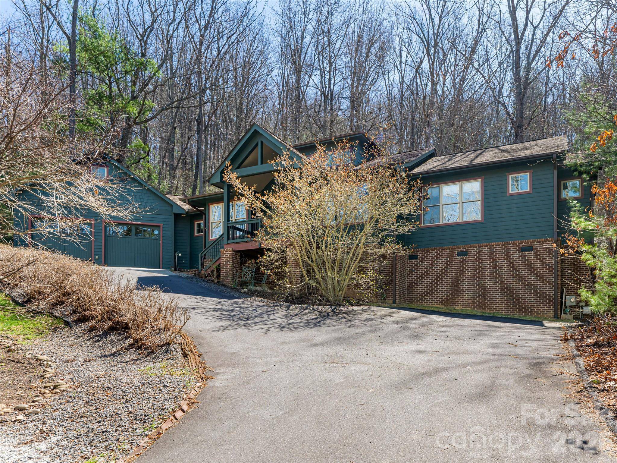 39 Oak Hollow DR #23, Asheville, NC 28805